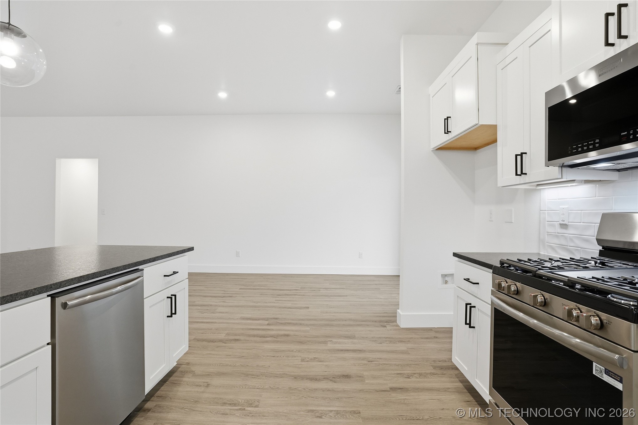 2052 E 128th Place S Property Photo 36