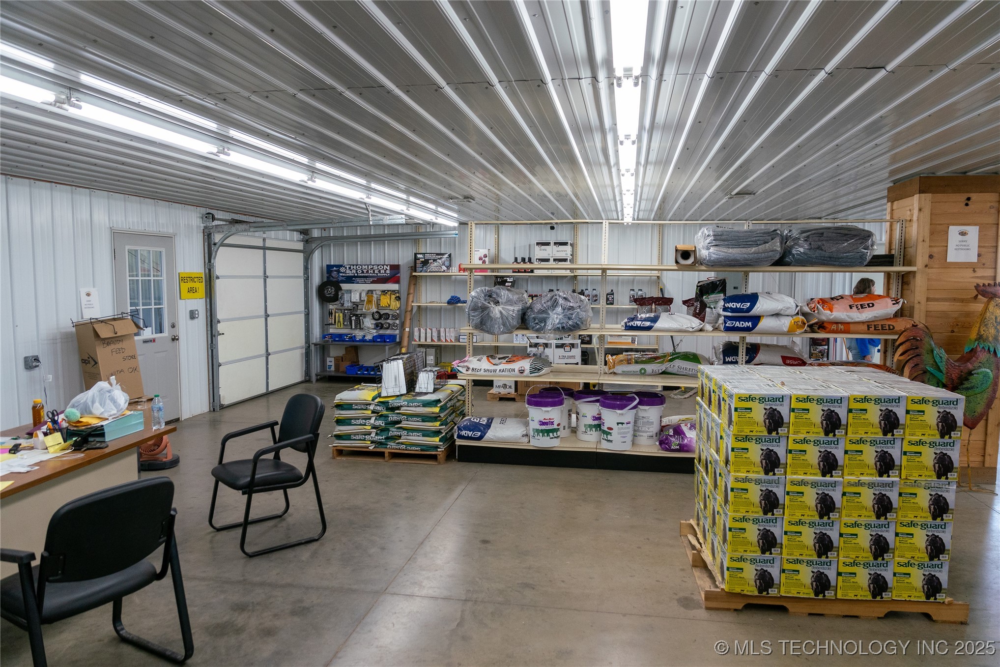 444739 E Hwy 60 Property Photo 4