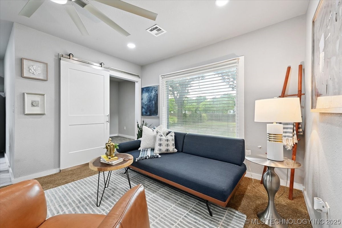 329 E Zion Place Property Photo 10