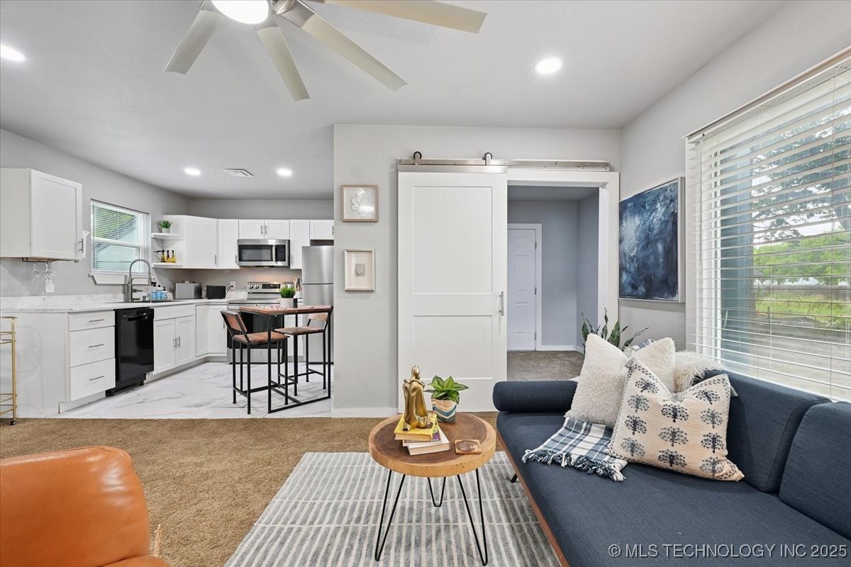 329 E Zion Place Property Photo 11