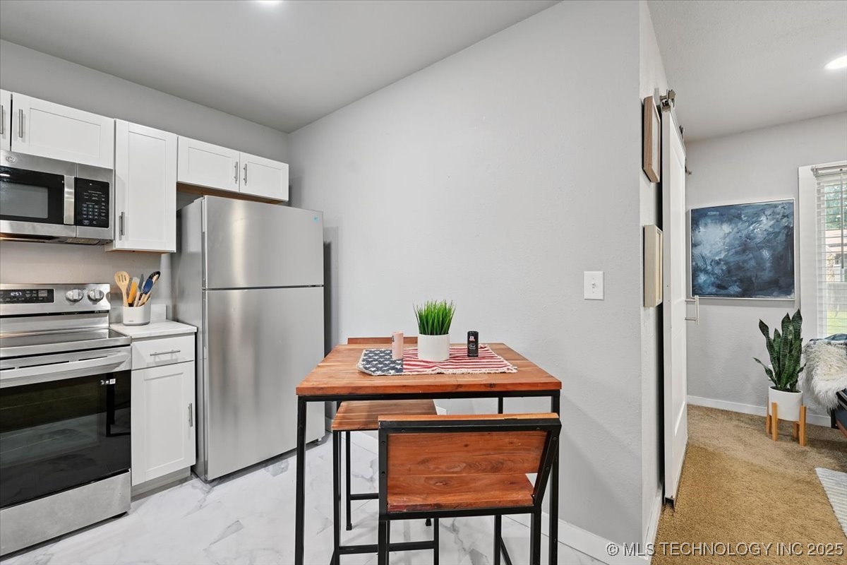 329 E Zion Place Property Photo 16