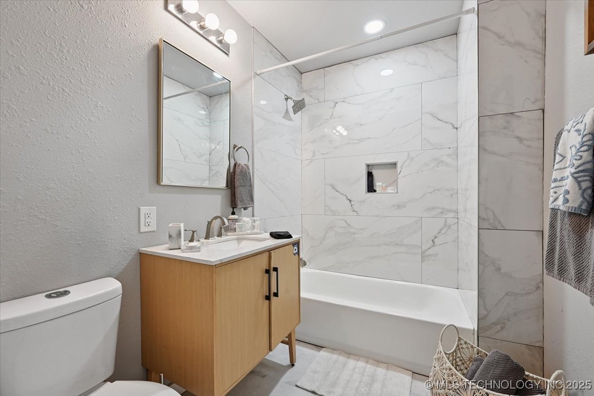 329 E Zion Place Property Photo 20