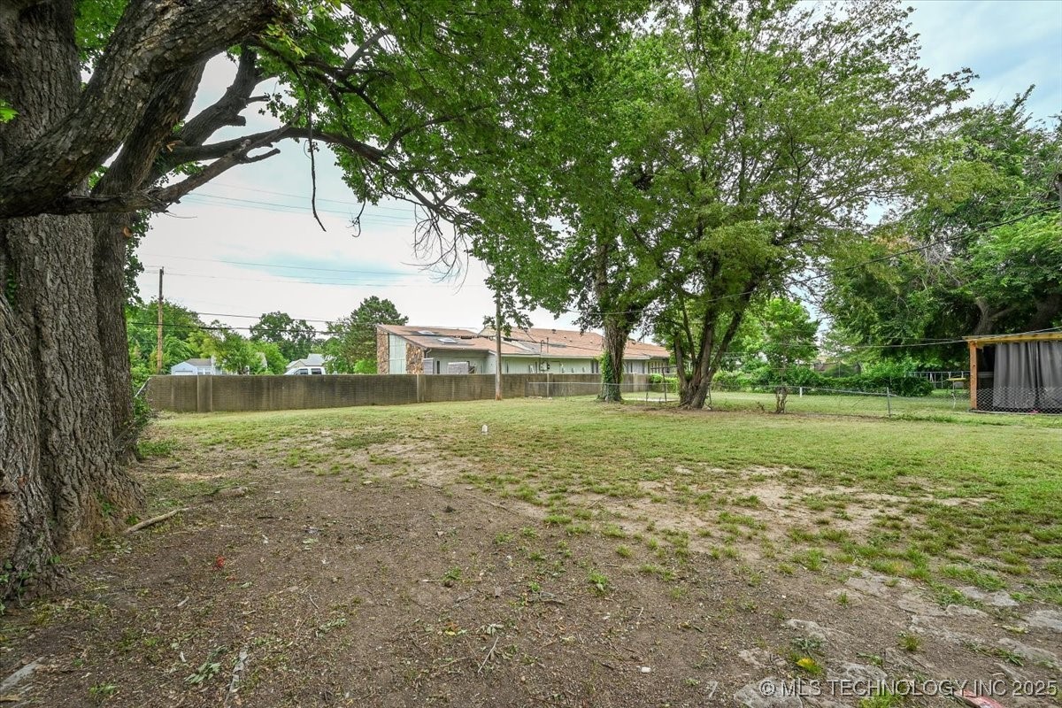 329 E Zion Place Property Photo 28