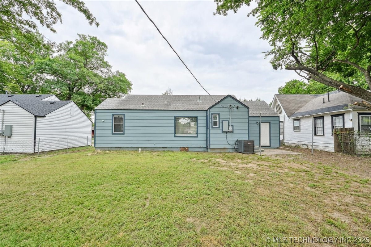 329 E Zion Place Property Photo 31