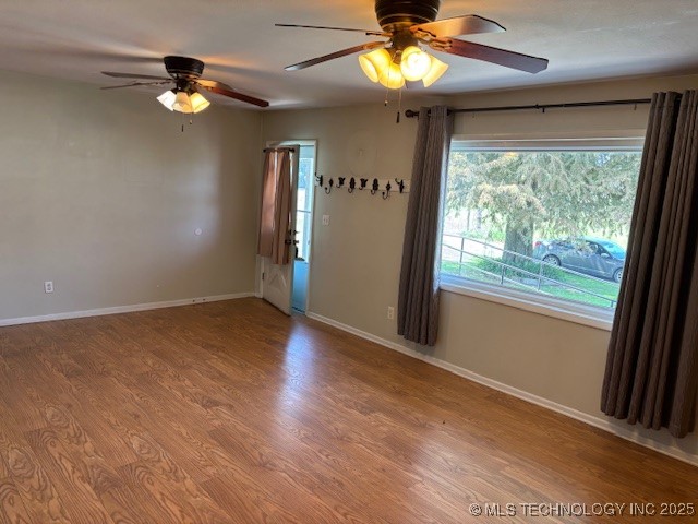 902 Ne Rushwood Drive Property Photo 5