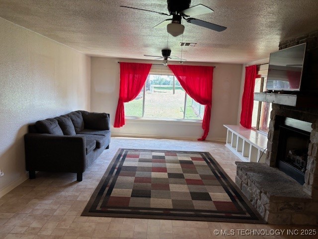 902 Ne Rushwood Drive Property Photo 11