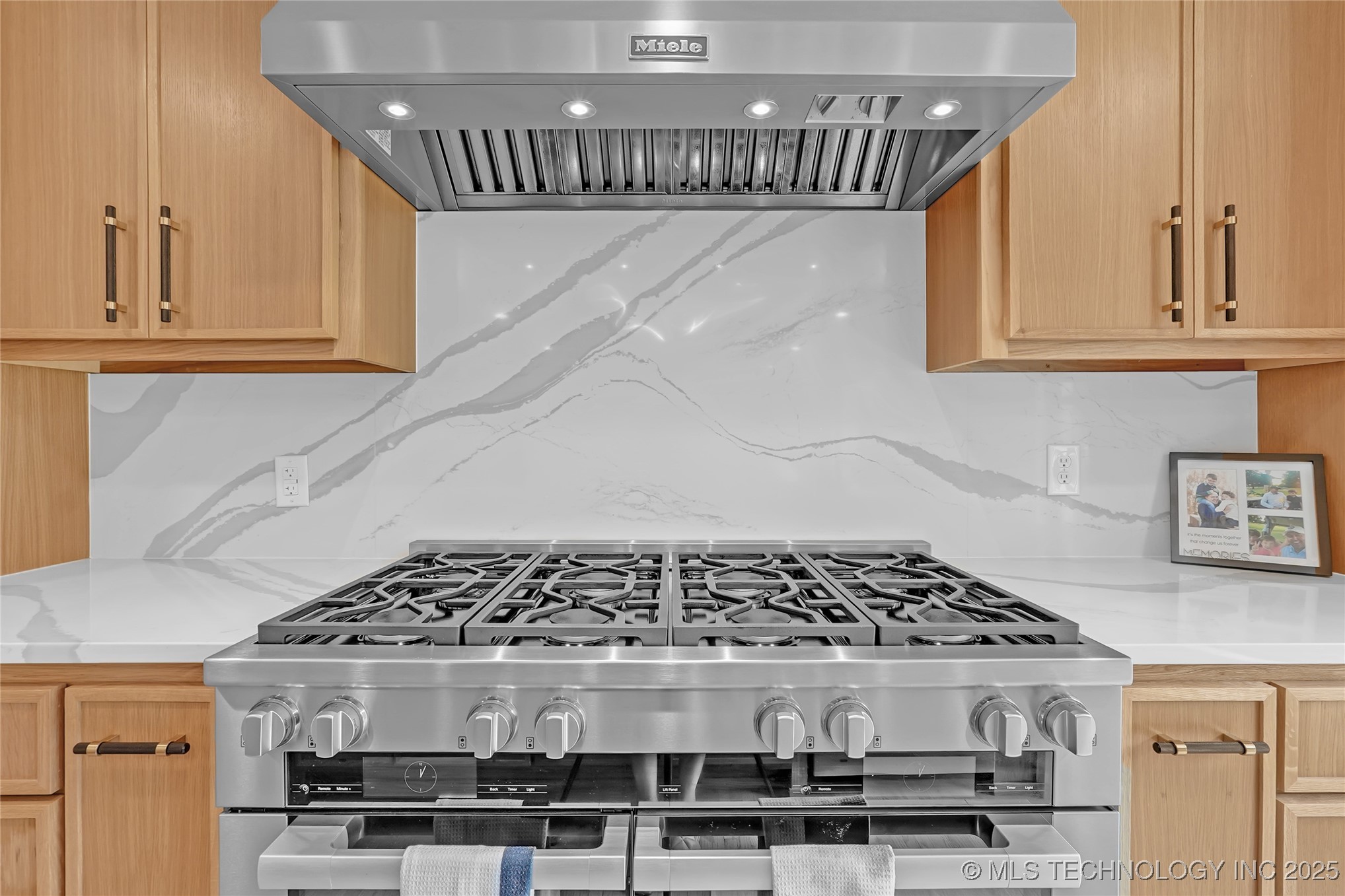 2227 E 26th Place Property Photo 13