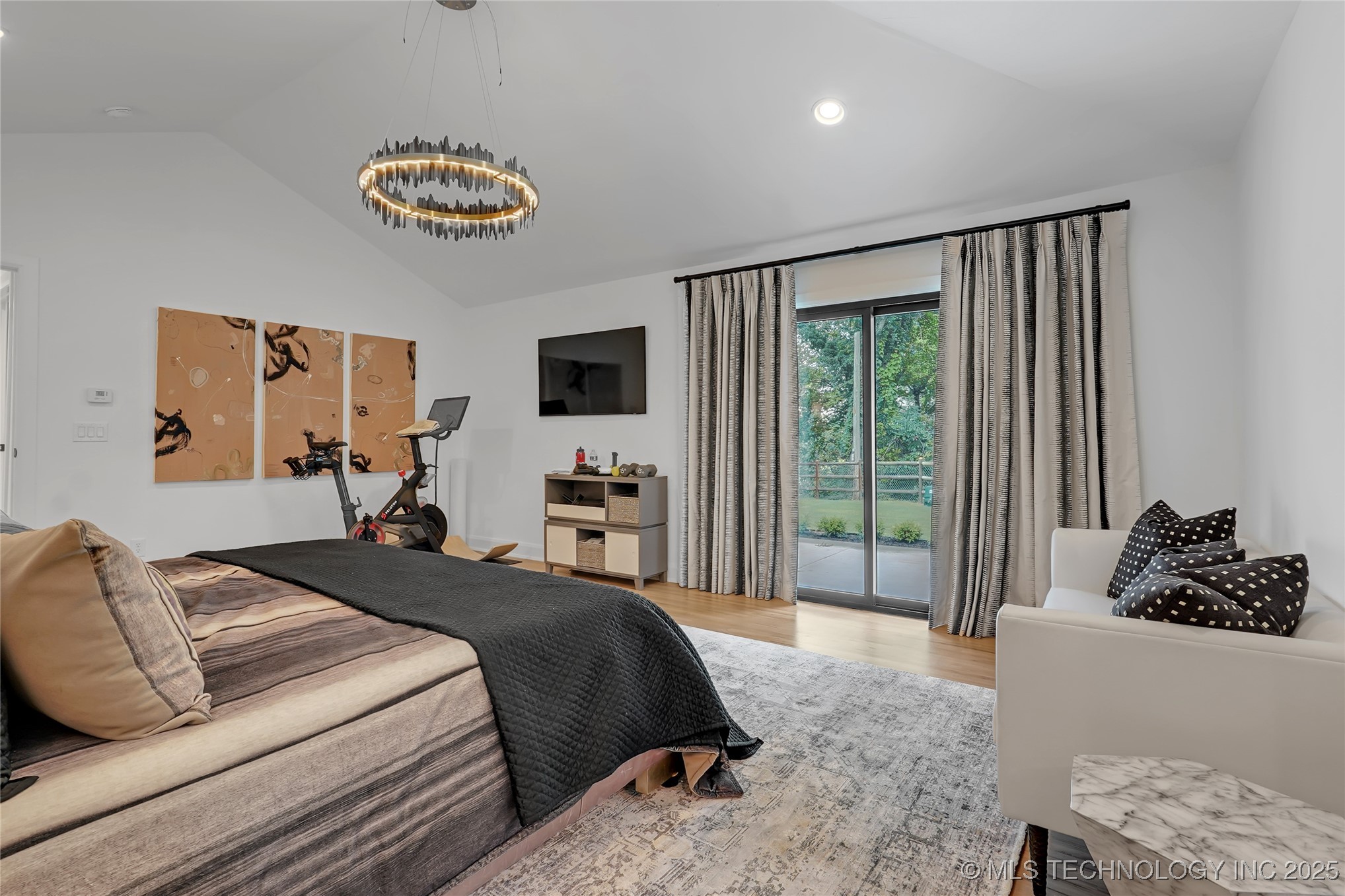 2227 E 26th Place Property Photo 20