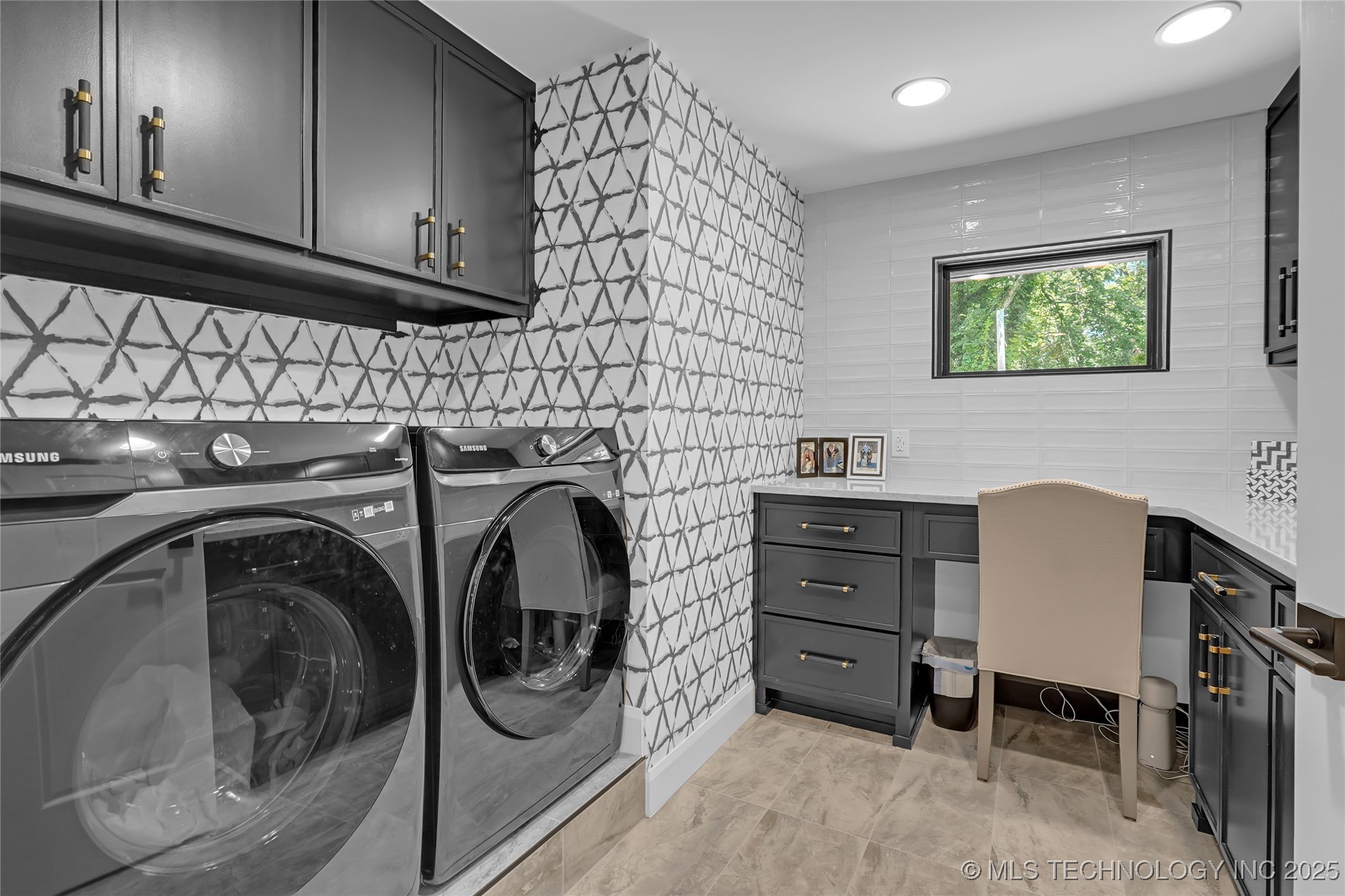 2227 E 26th Place Property Photo 25