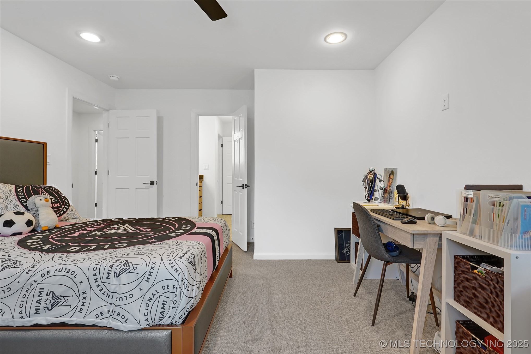 2227 E 26th Place Property Photo 37