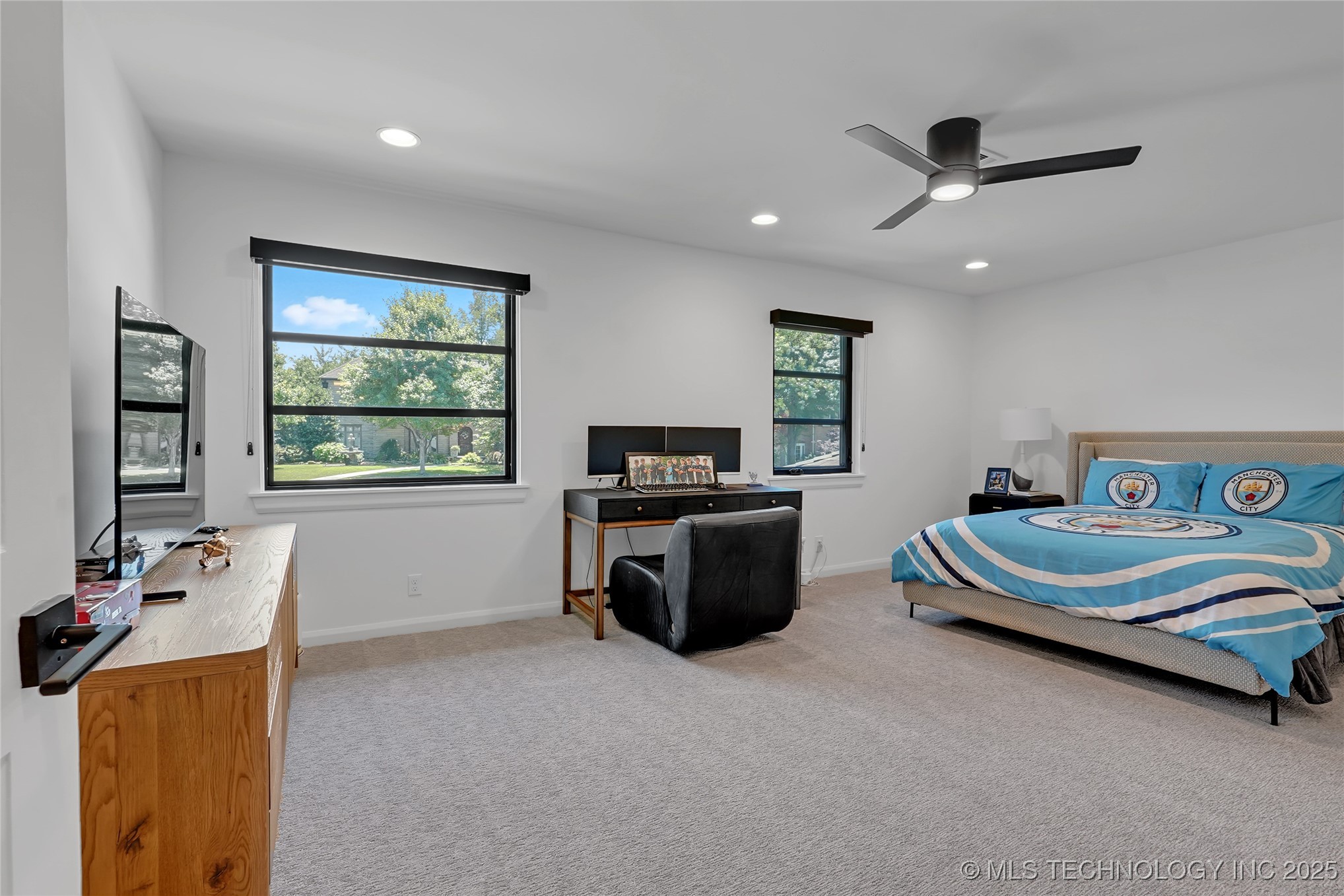 2227 E 26th Place Property Photo 40