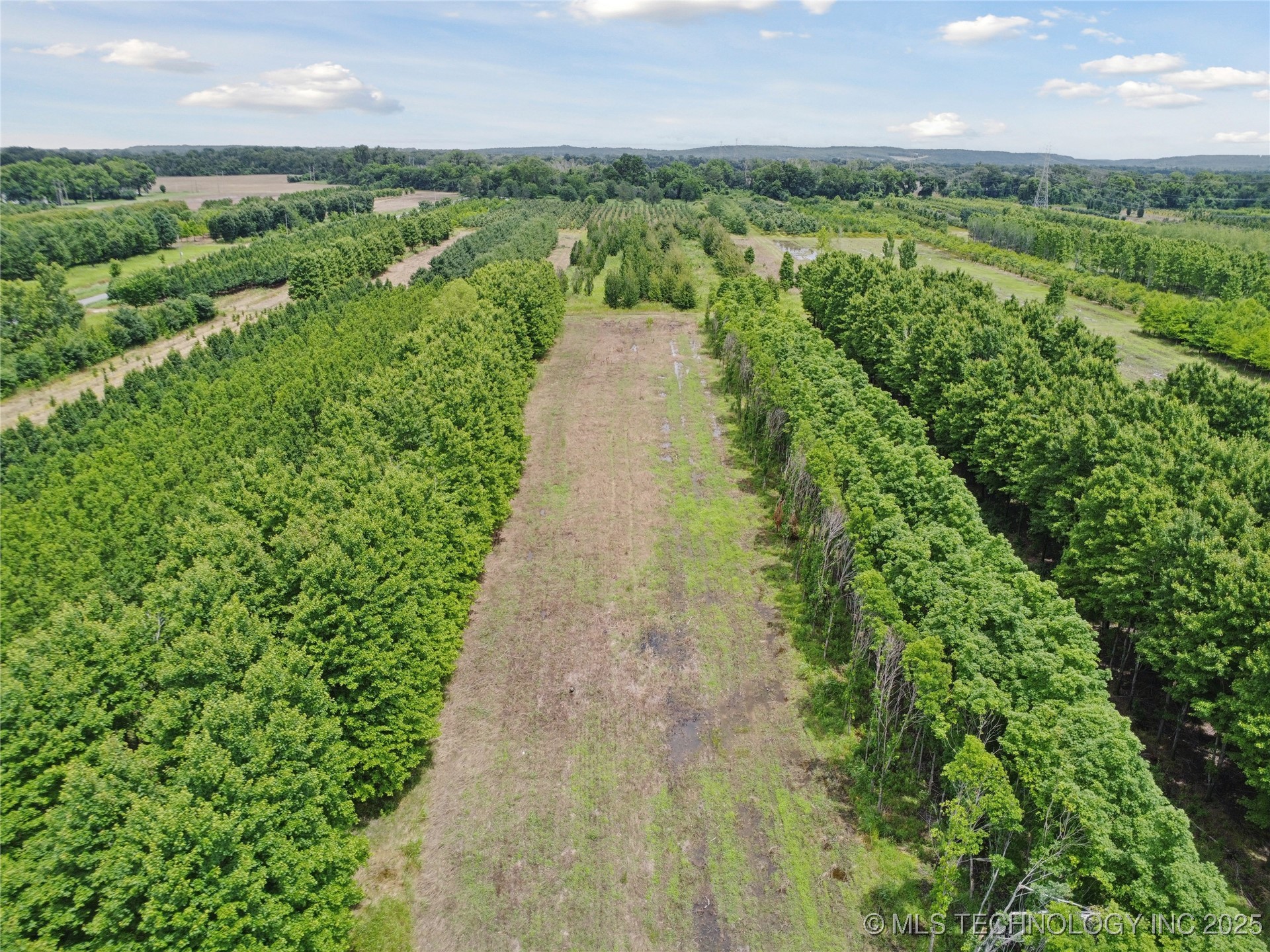 110 N 55th Street East Property Photo 2