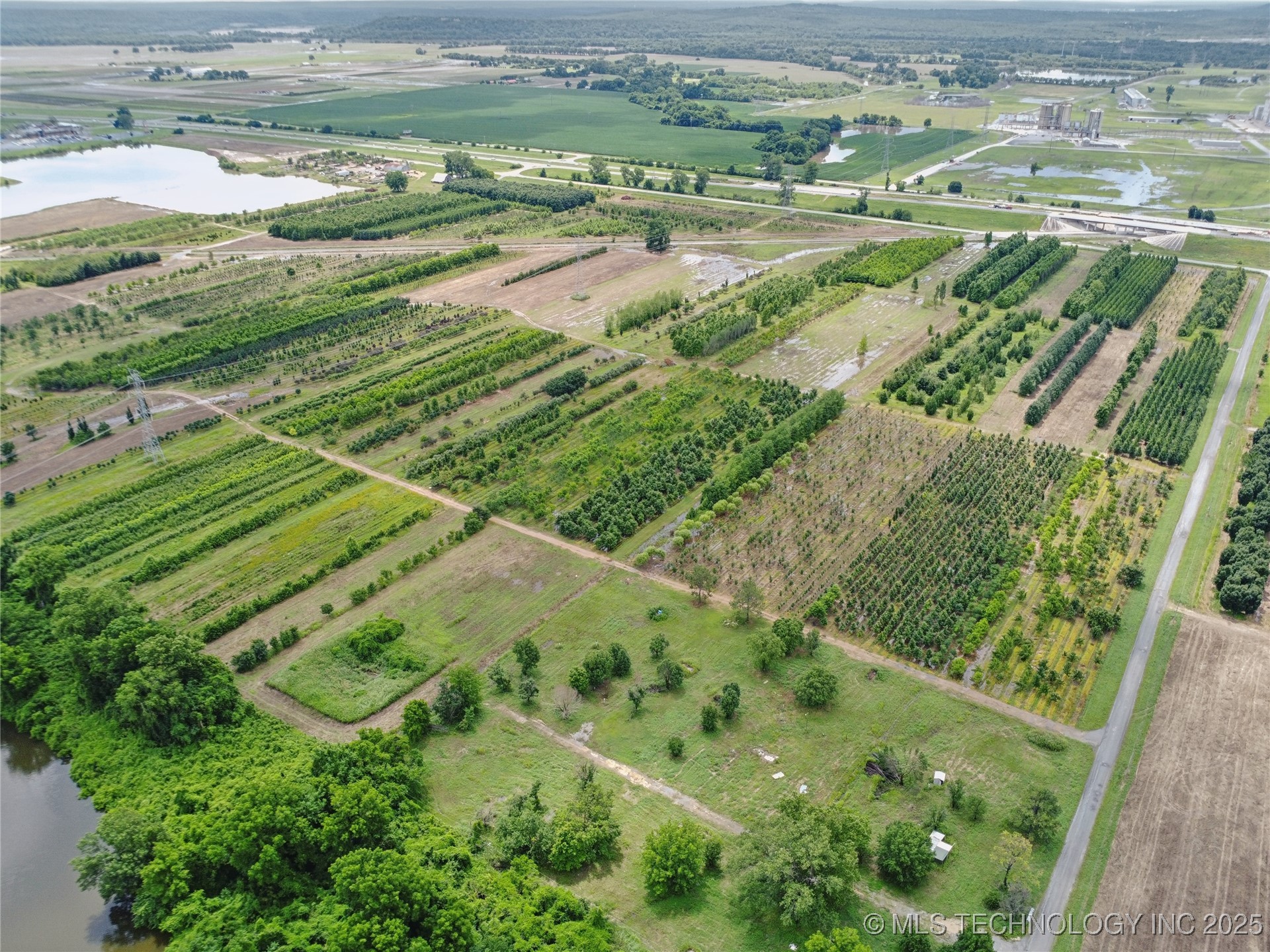 110 N 55th Street East Property Photo 16