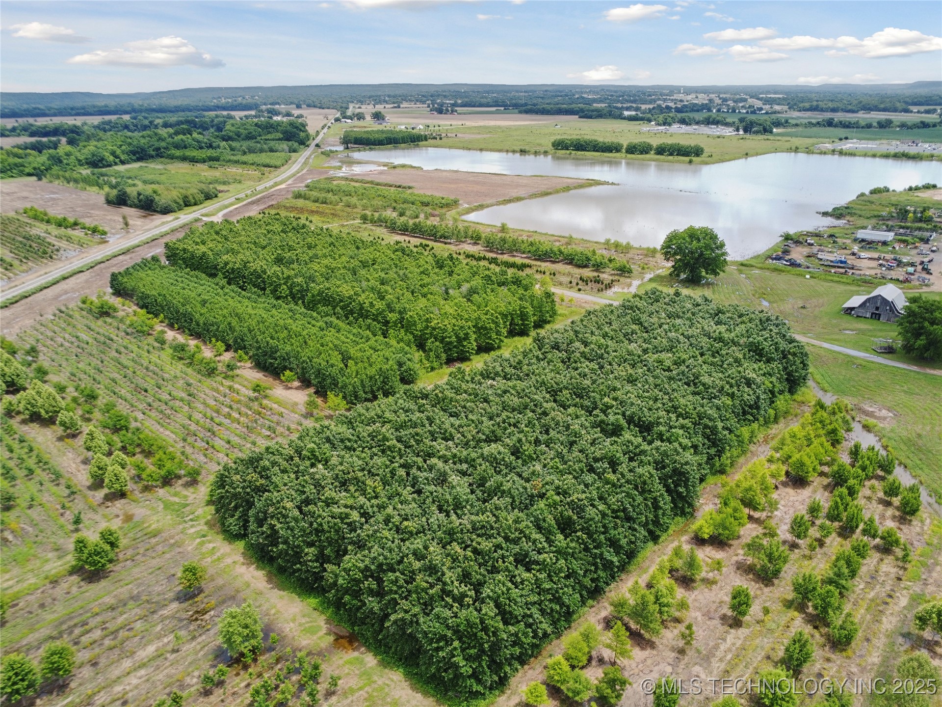 110 N 55th Street East Property Photo 18