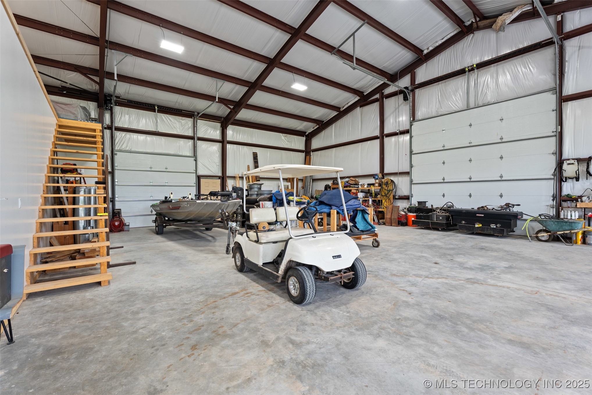 602 W 39th Street Property Photo 6