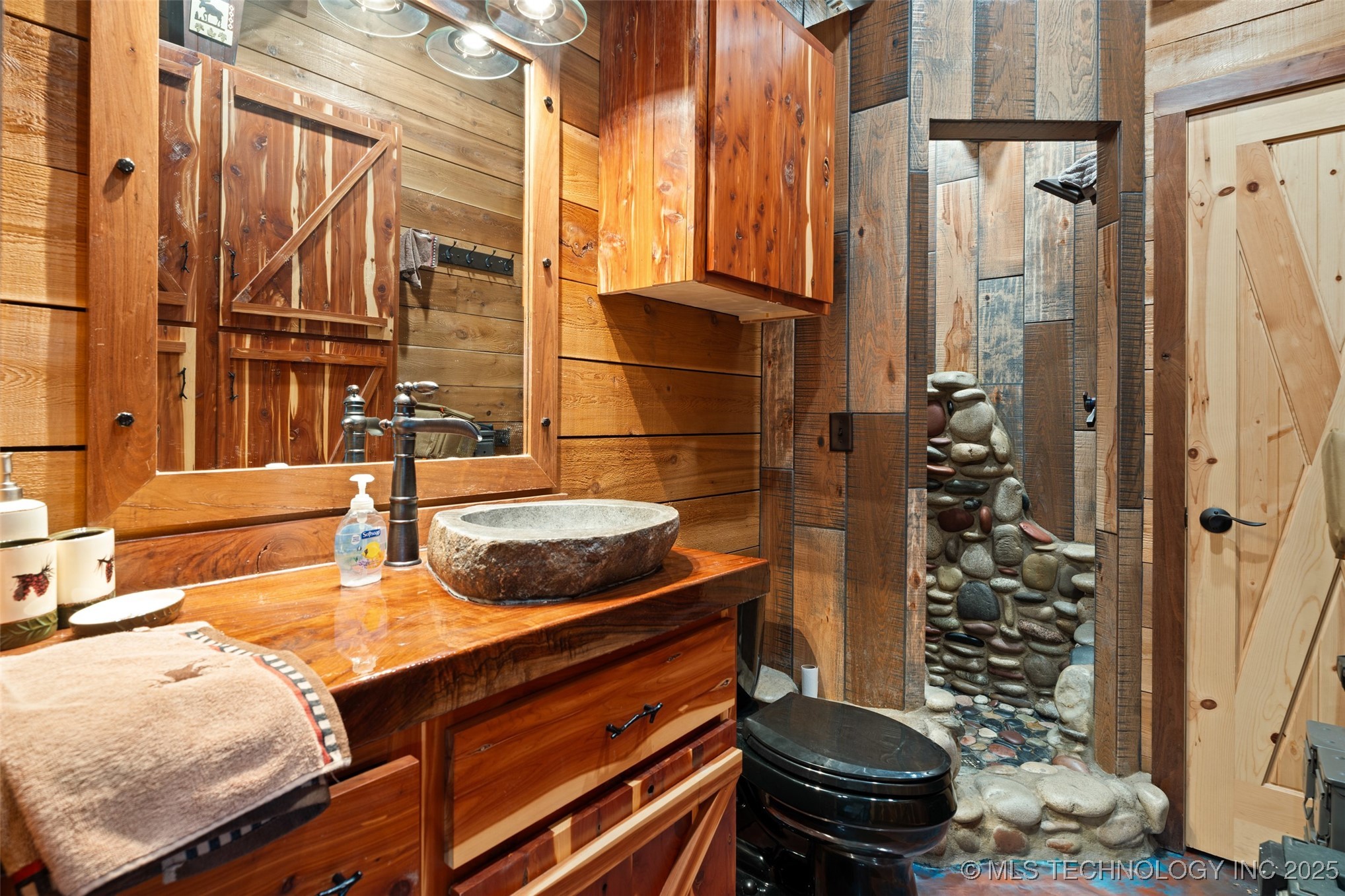 602 W 39th Street Property Photo 15