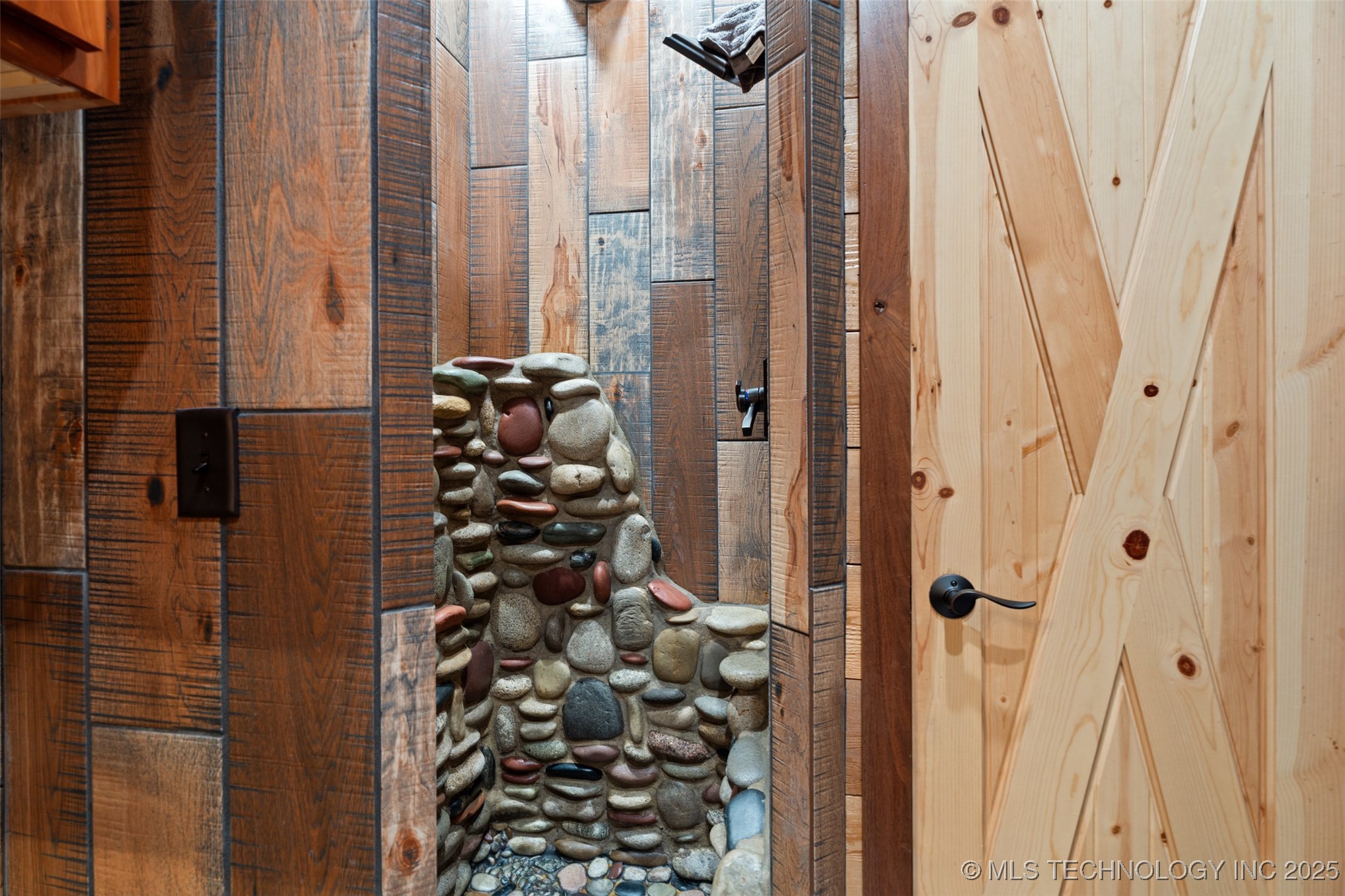 602 W 39th Street Property Photo 16