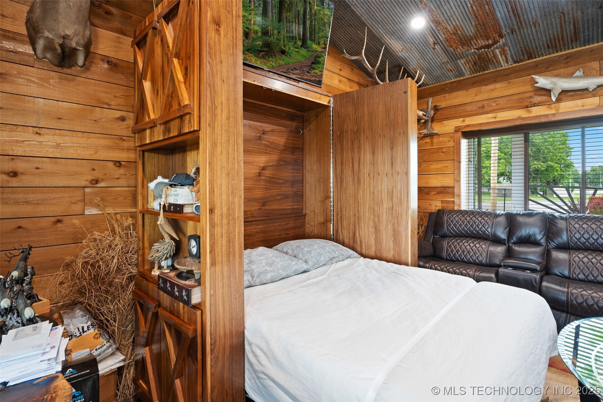 602 W 39th Street Property Photo 17