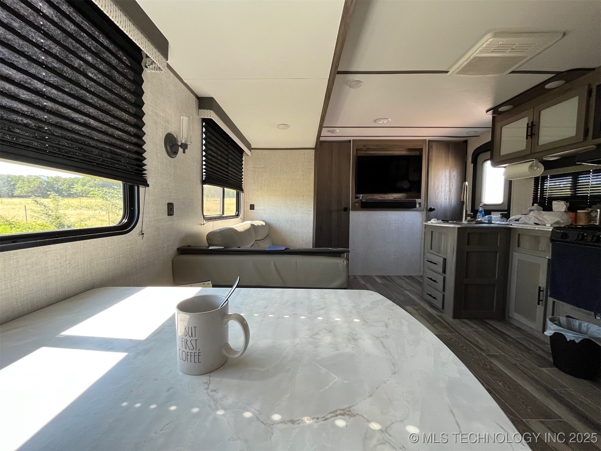 3000 Wildflower Property Photo 21