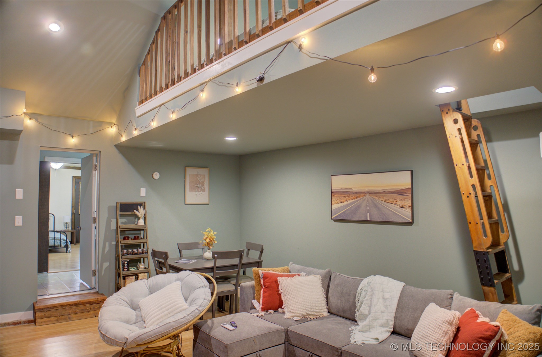 2328 S Delaware Court Property Photo 32