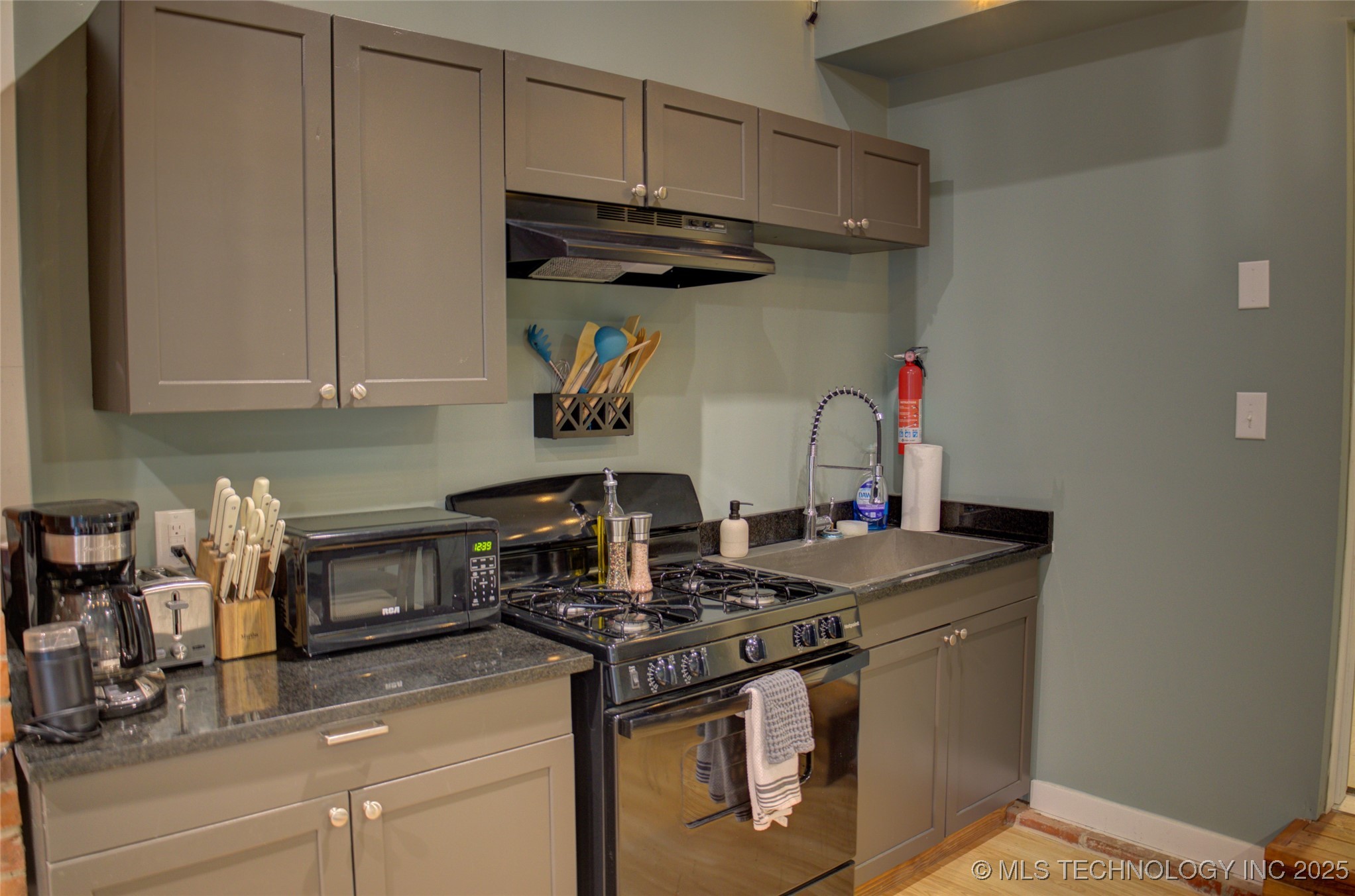 2328 S Delaware Court Property Photo 37