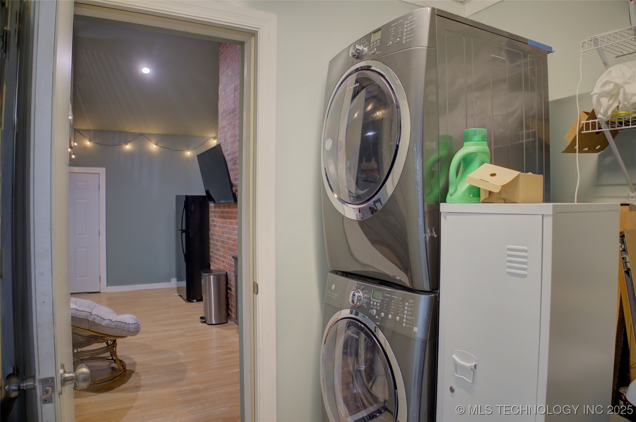 2328 S Delaware Court Property Photo 39