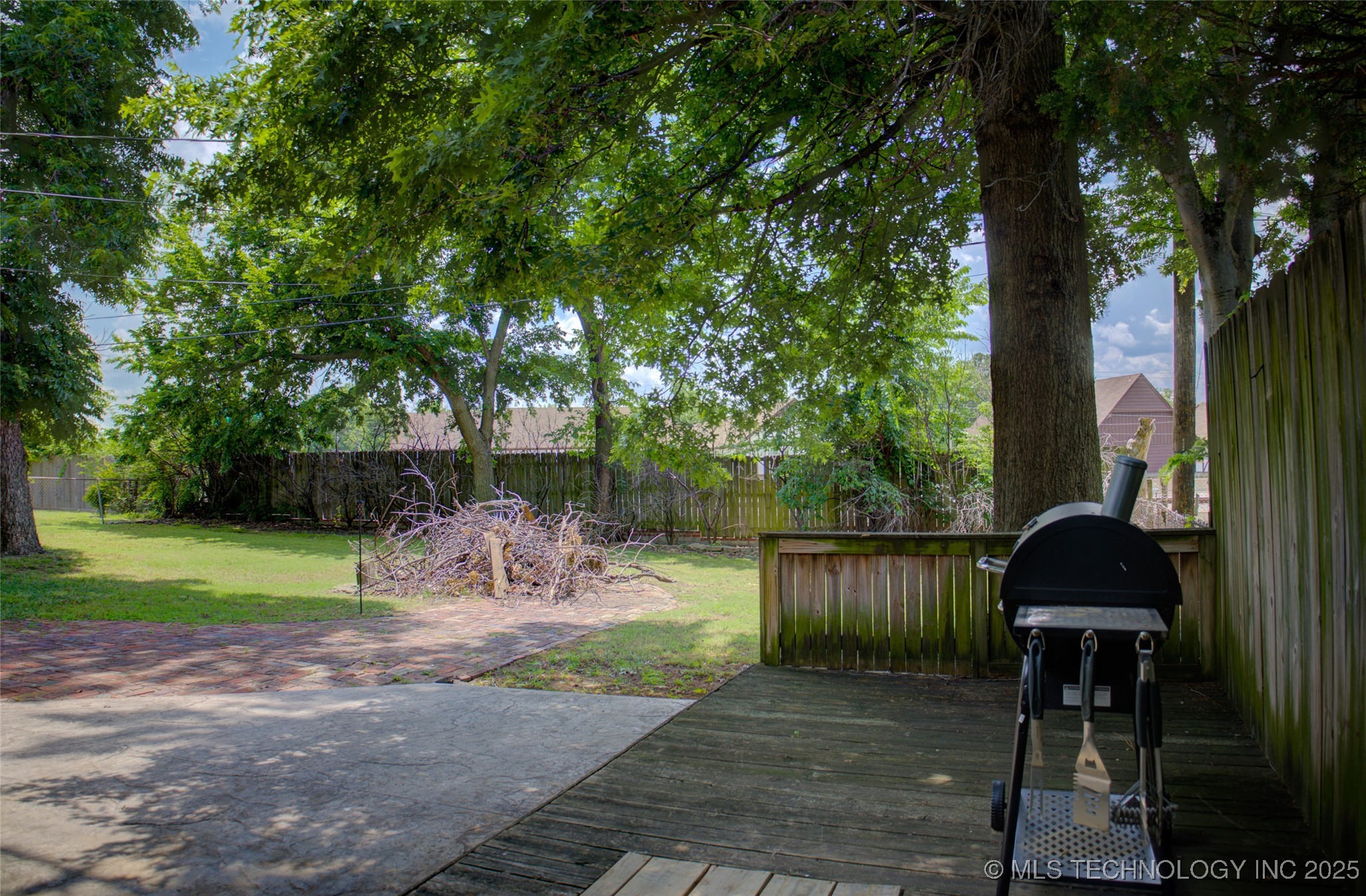 2328 S Delaware Court Property Photo 46