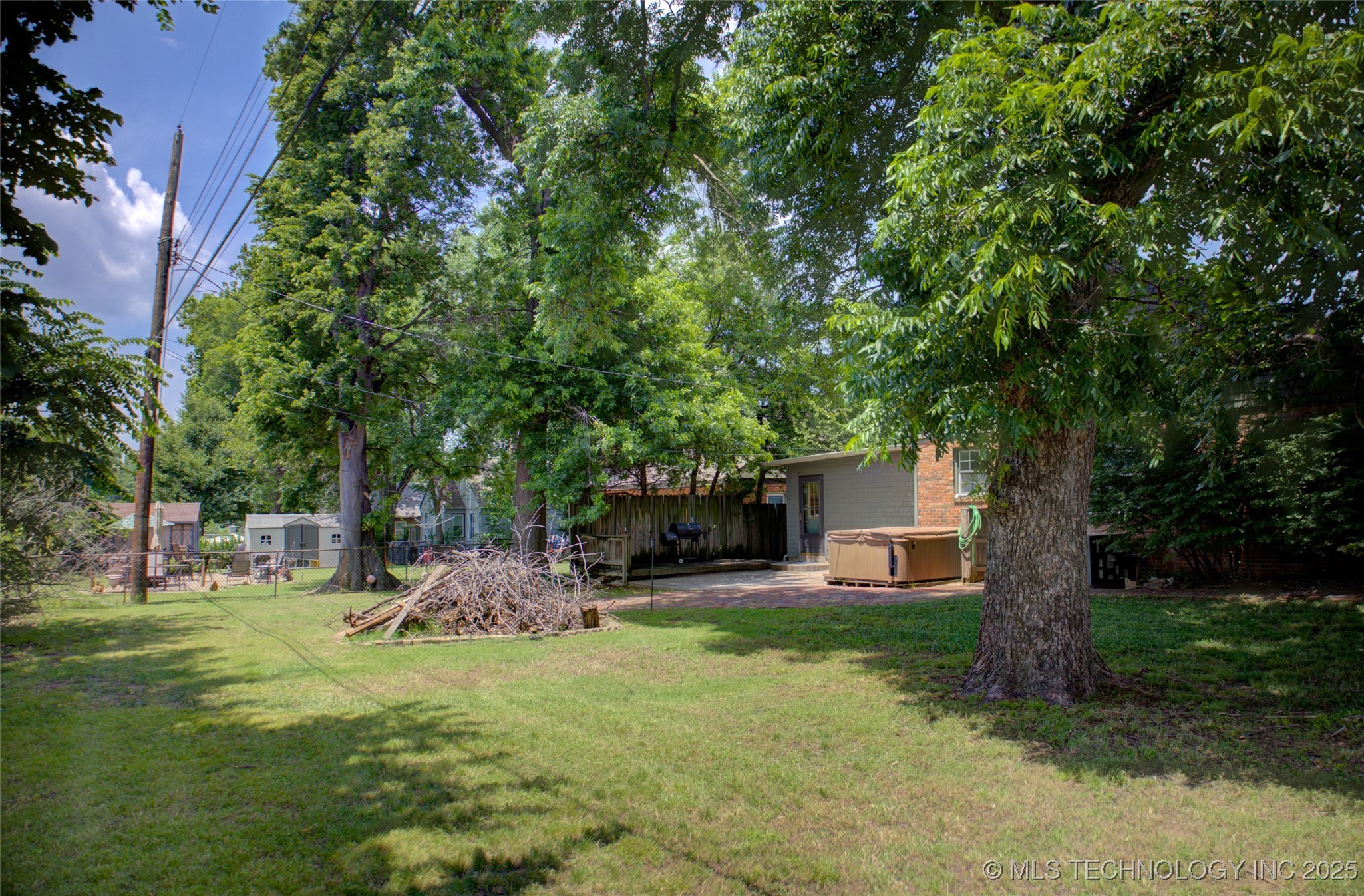 2328 S Delaware Court Property Photo 49