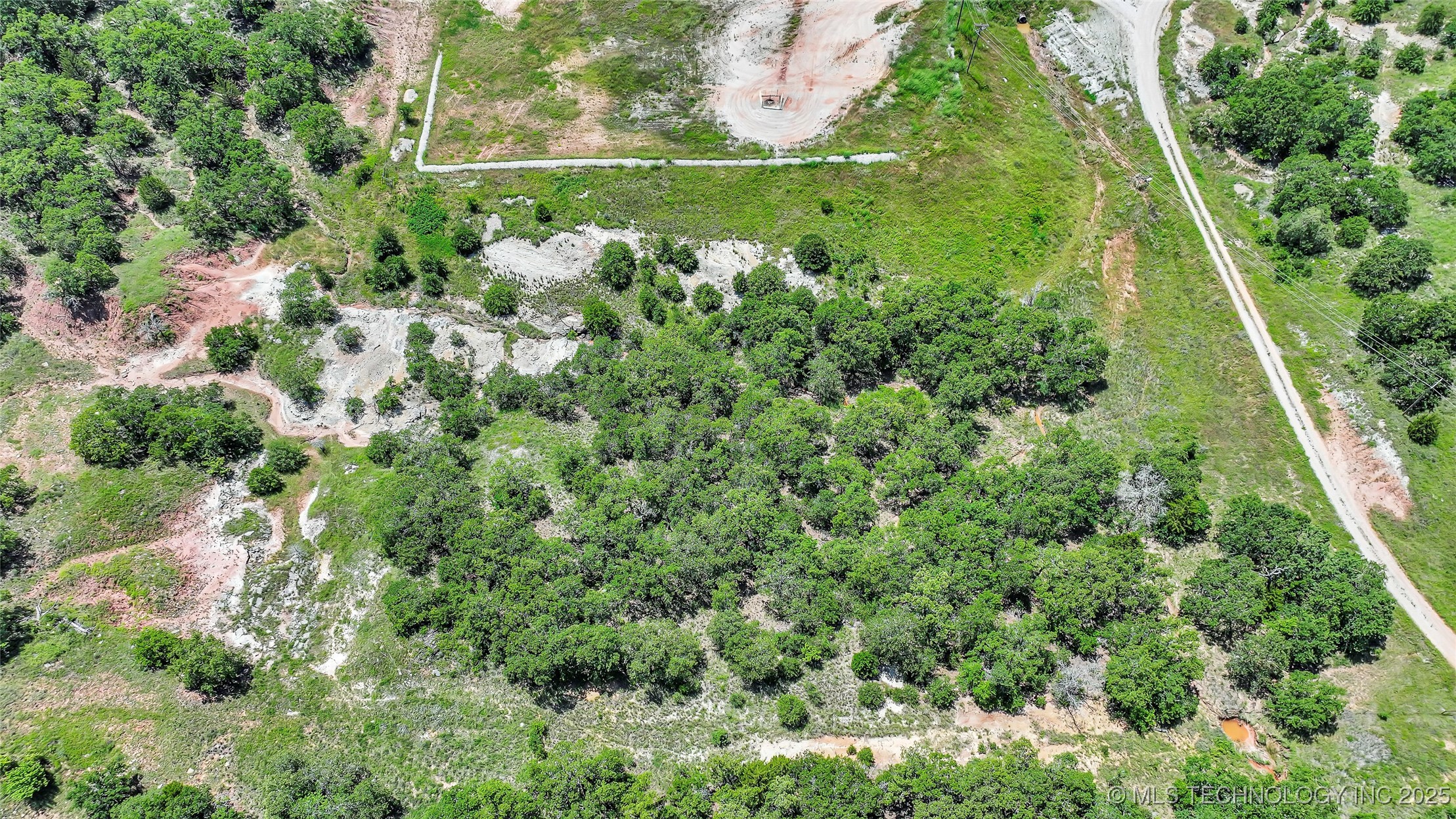 Fresno Road Property Photo 5