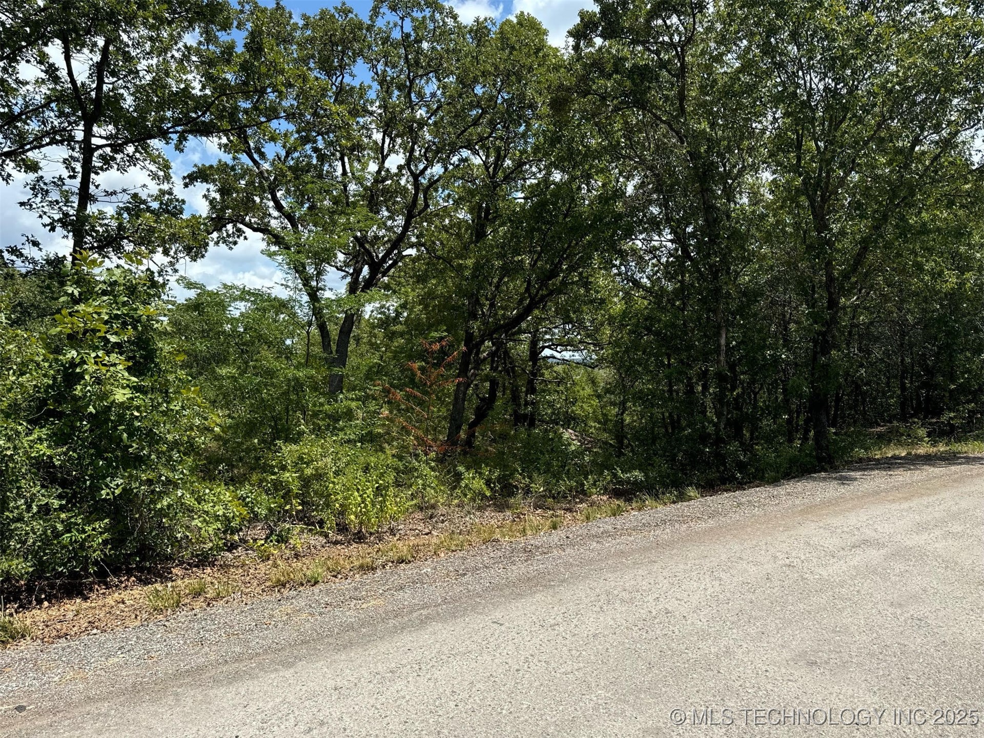 Fresno Road Property Photo 8