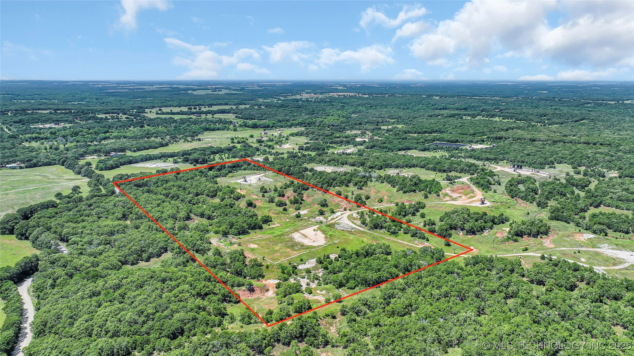 Fresno Road Property Photo 12