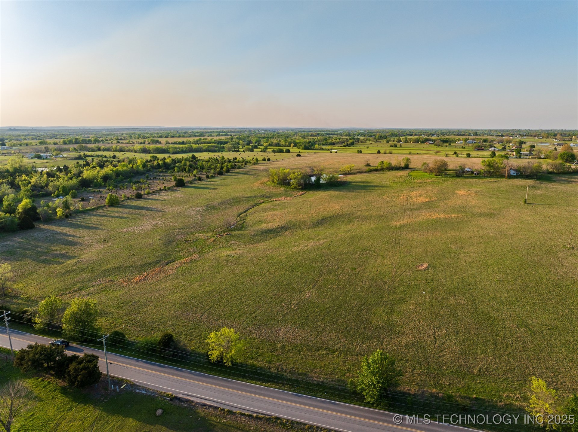 7 N Memorial Drive Property Photo 6