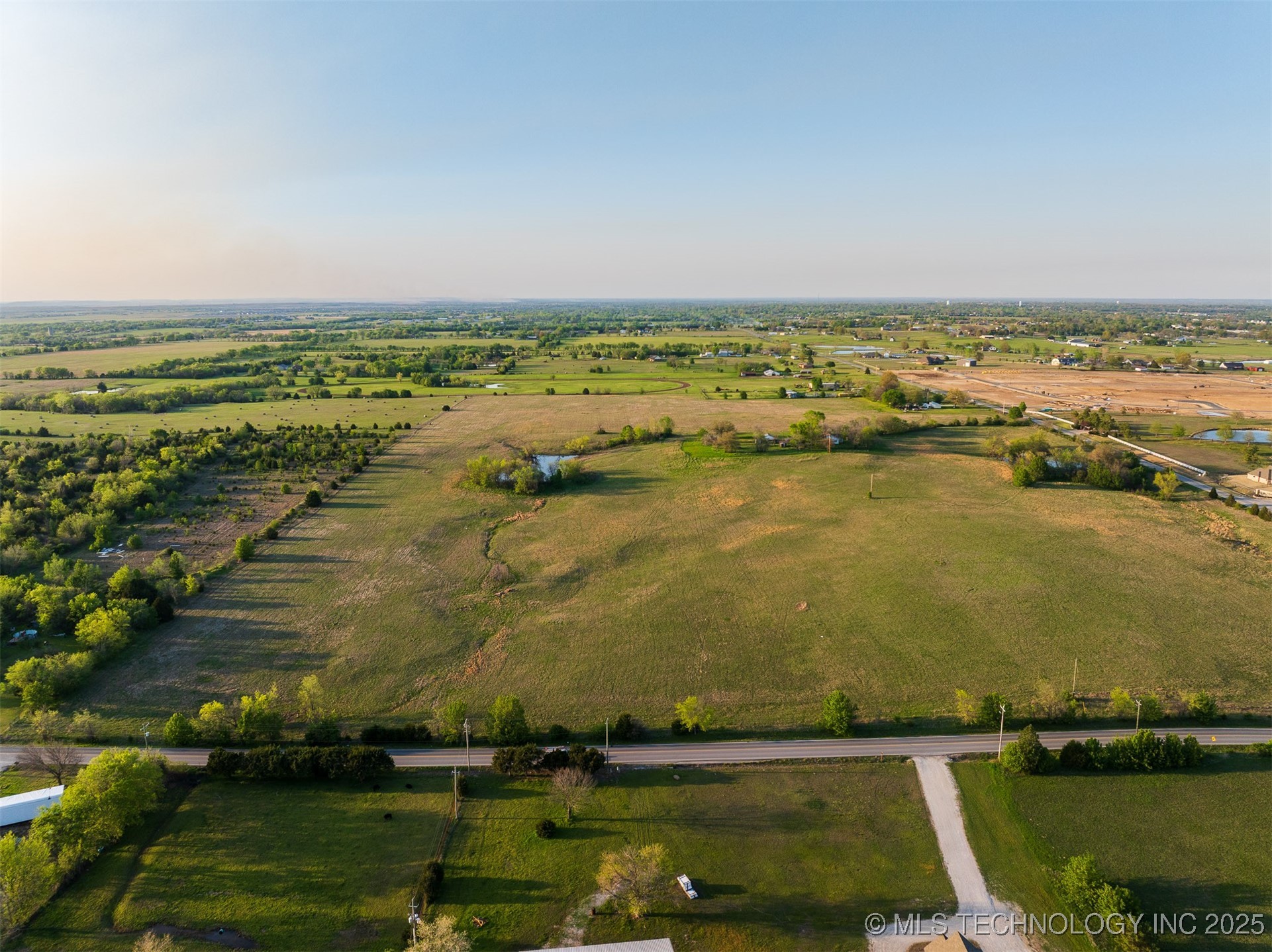 7 N Memorial Drive Property Photo 9