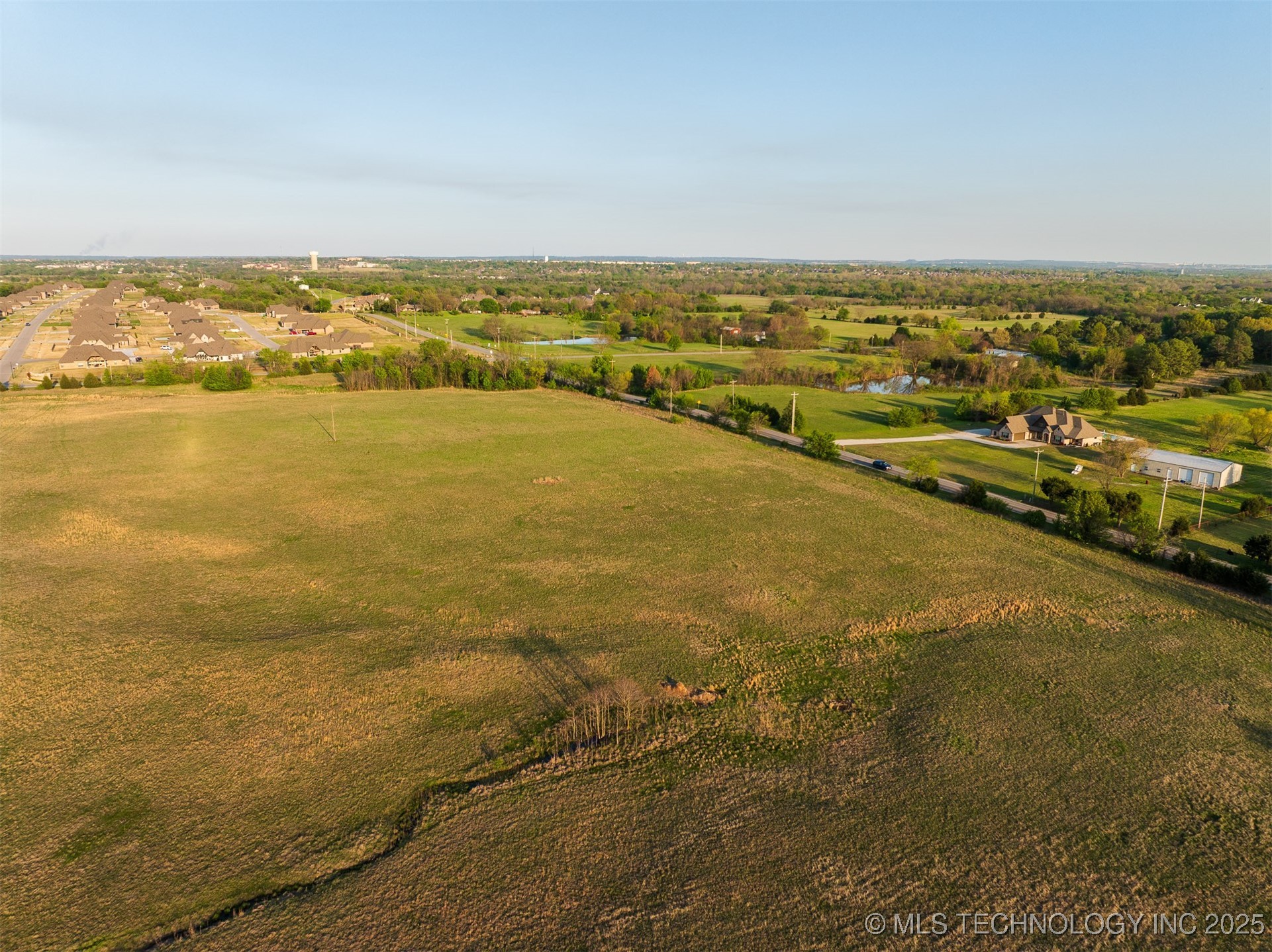 7 N Memorial Drive Property Photo 14