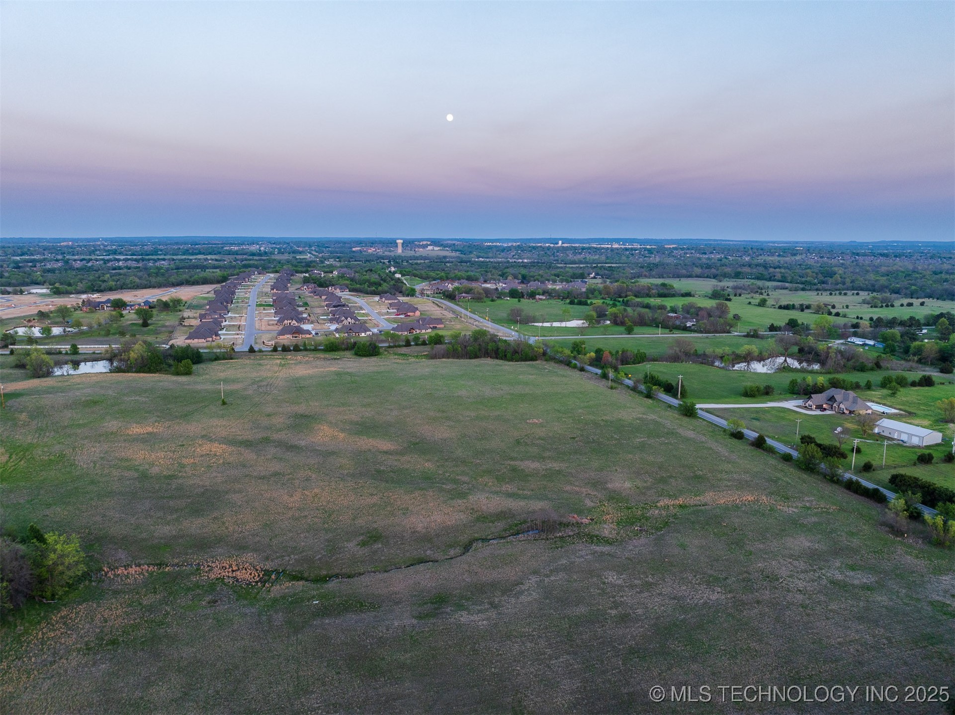 7 N Memorial Drive Property Photo 19