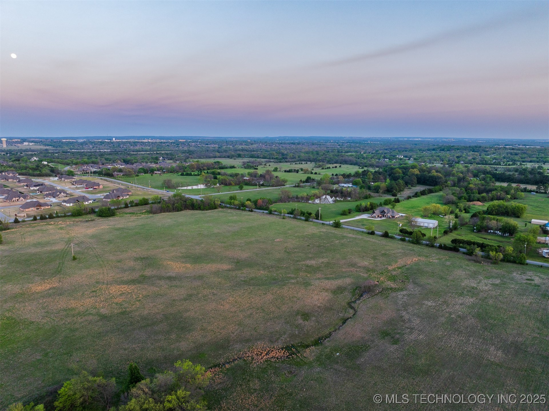 7 N Memorial Drive Property Photo 20