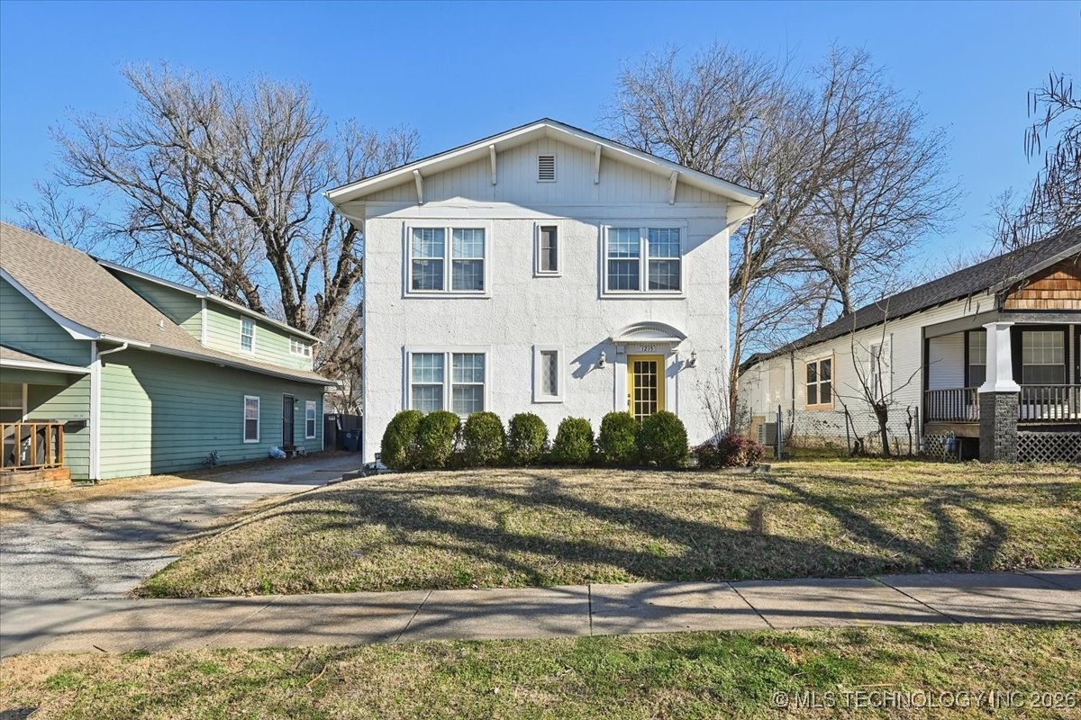 1215 S Quincy Avenue Property Photo 3