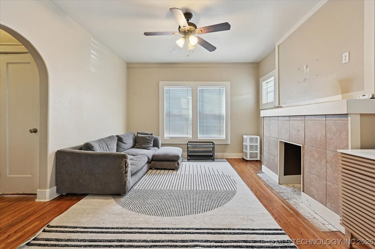 1215 S Quincy Avenue Property Photo 9