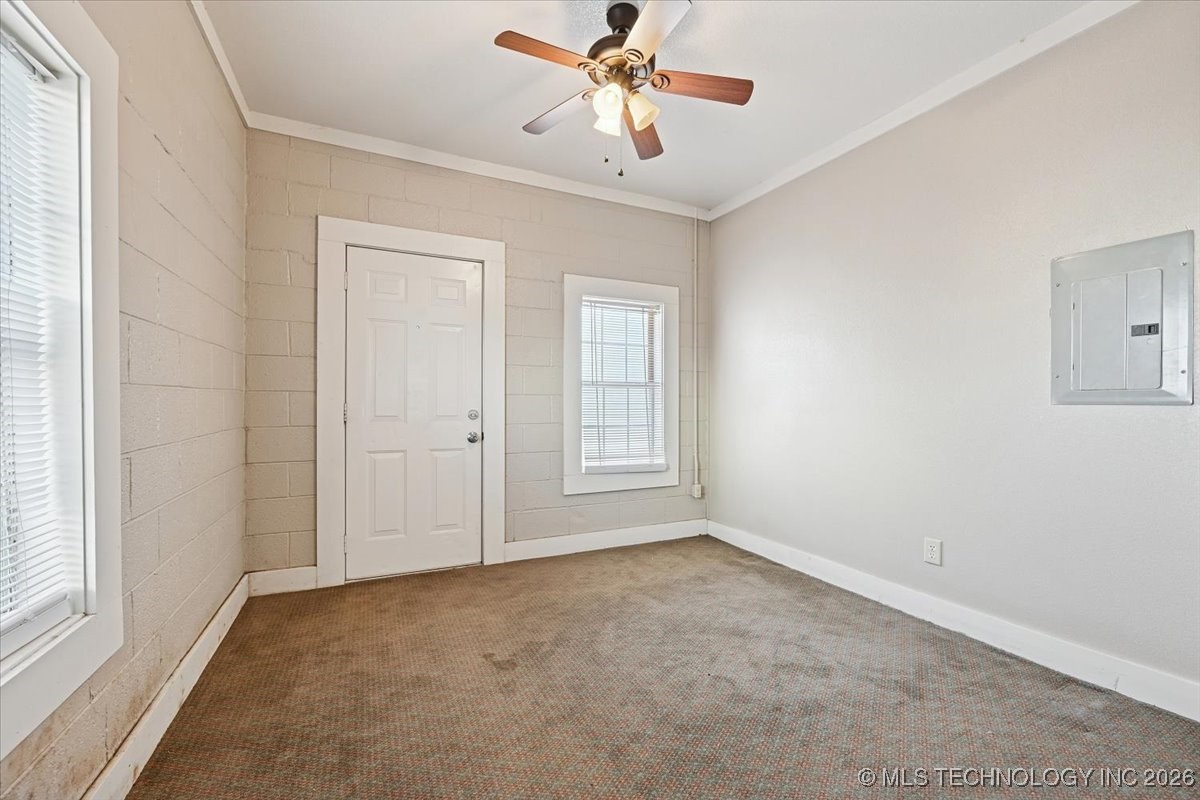 1215 S Quincy Avenue Property Photo 16