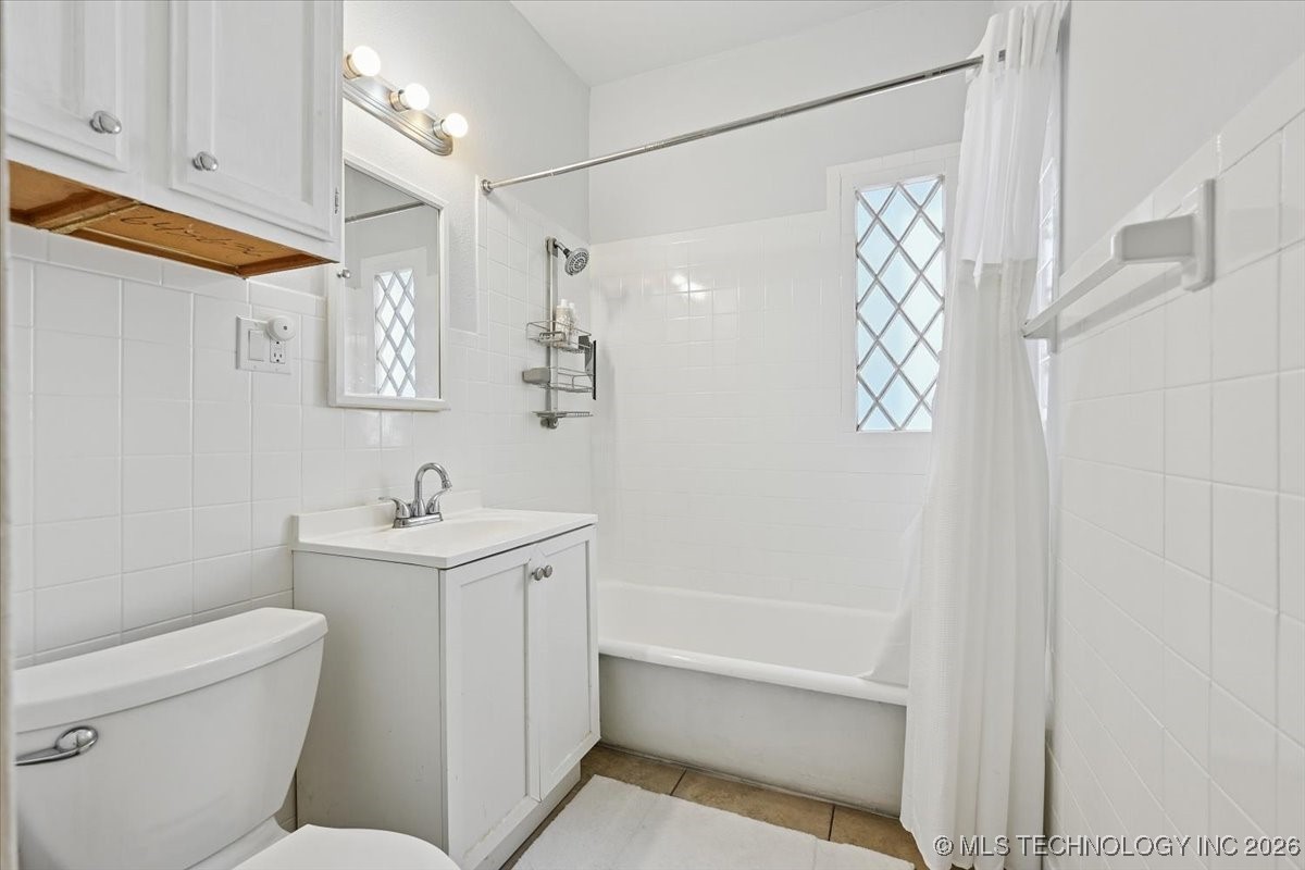 1215 S Quincy Avenue Property Photo 18