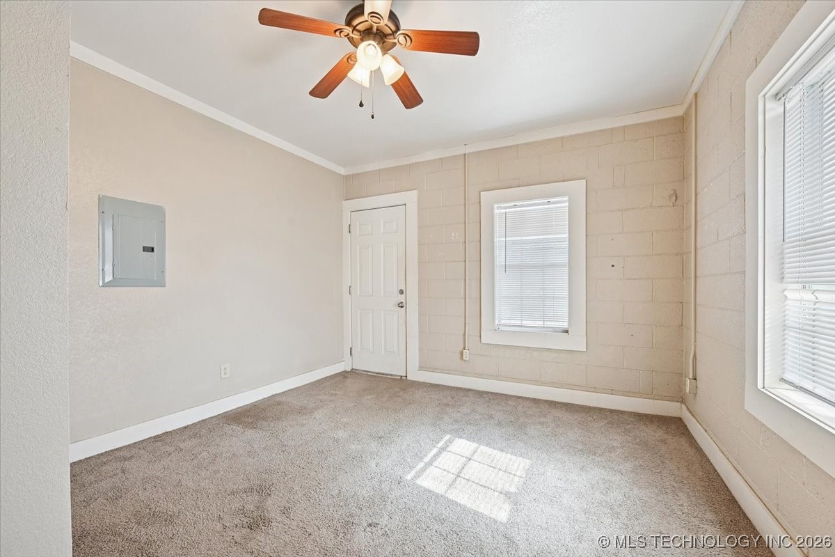 1215 S Quincy Avenue Property Photo 28