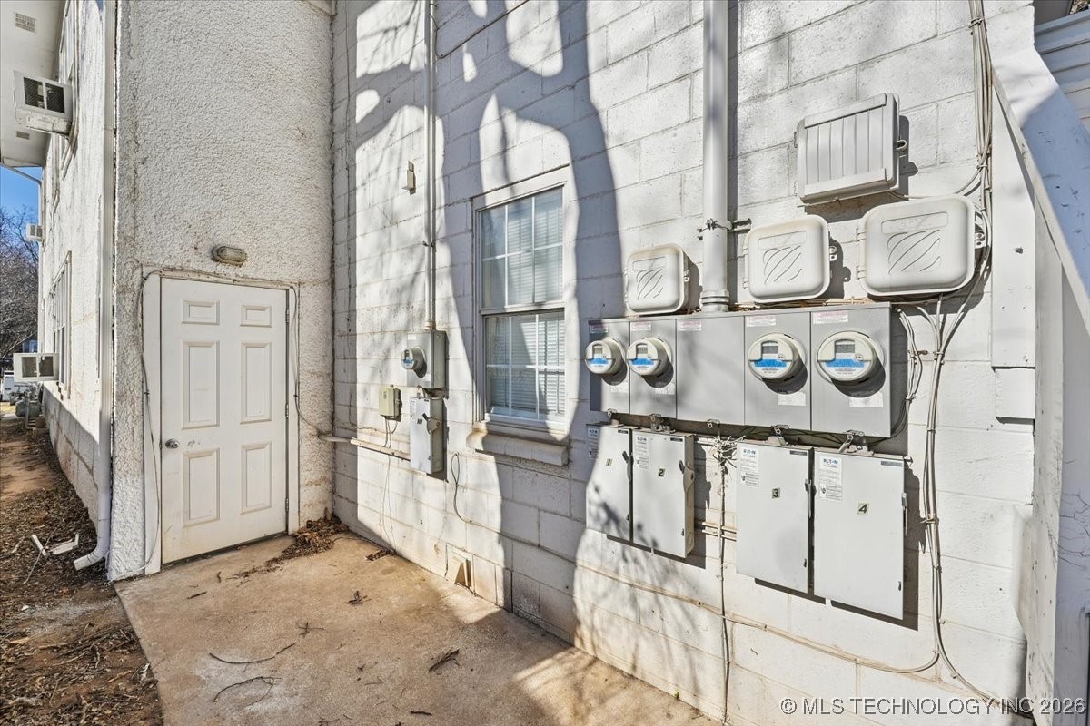 1215 S Quincy Avenue Property Photo 30