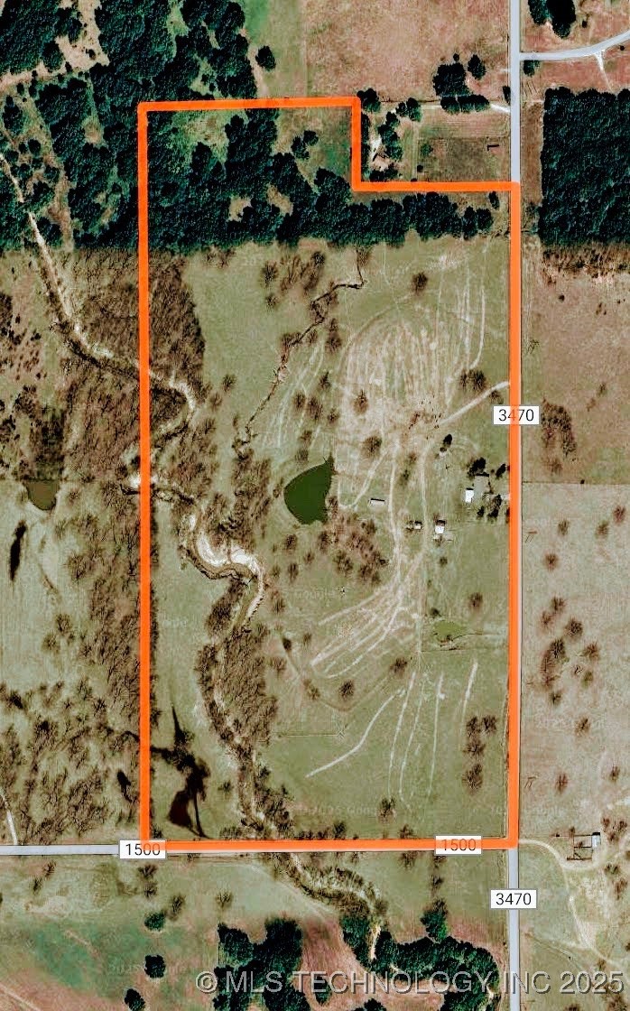 9725 County Road 3470 Property Photo 3