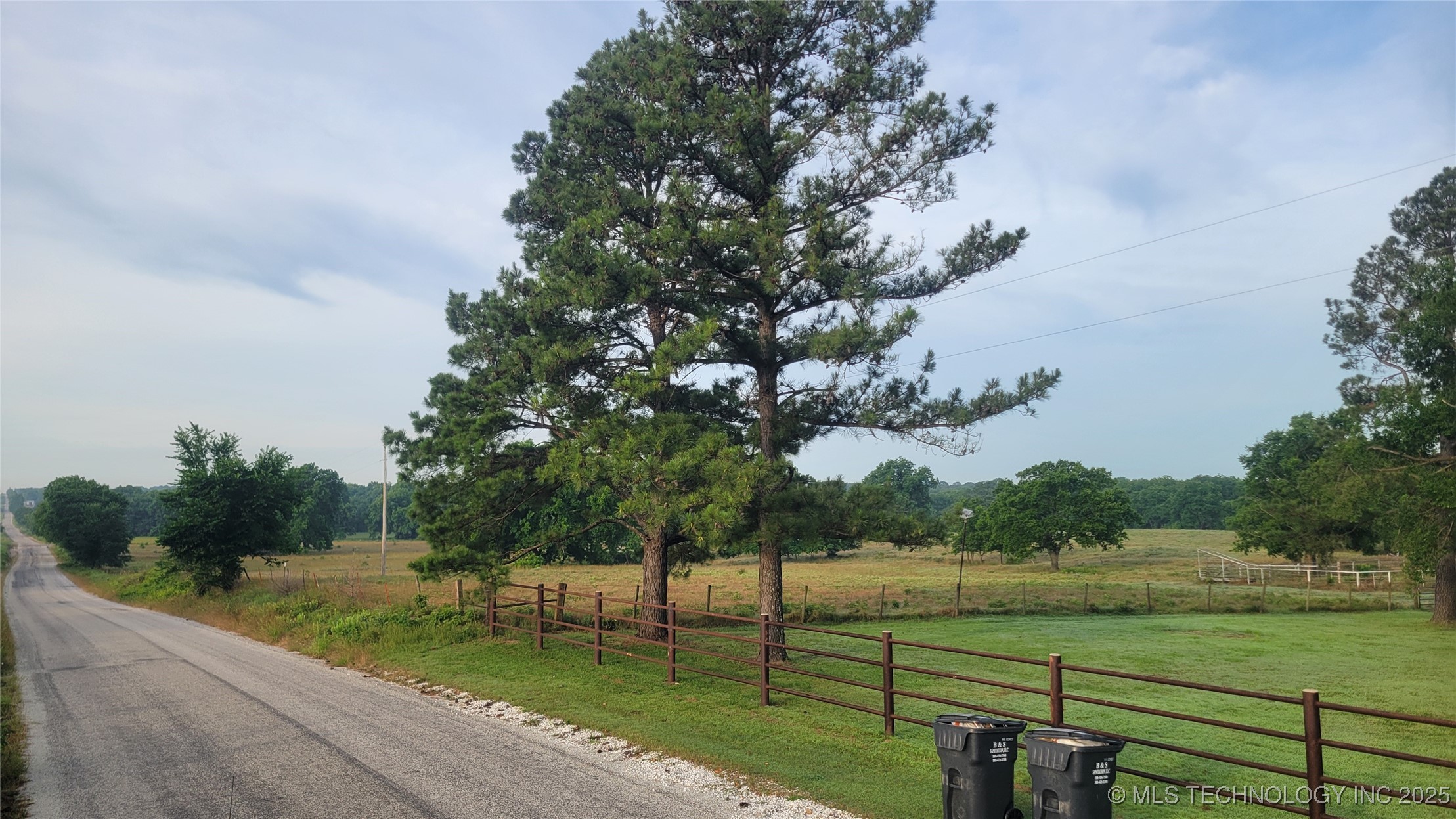 9725 County Road 3470 Property Photo 7