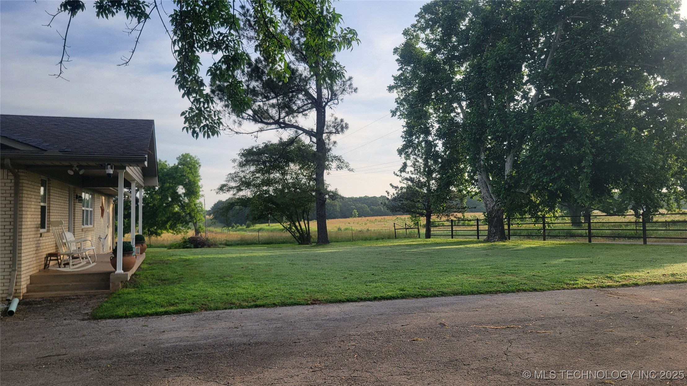 9725 County Road 3470 Property Photo 9