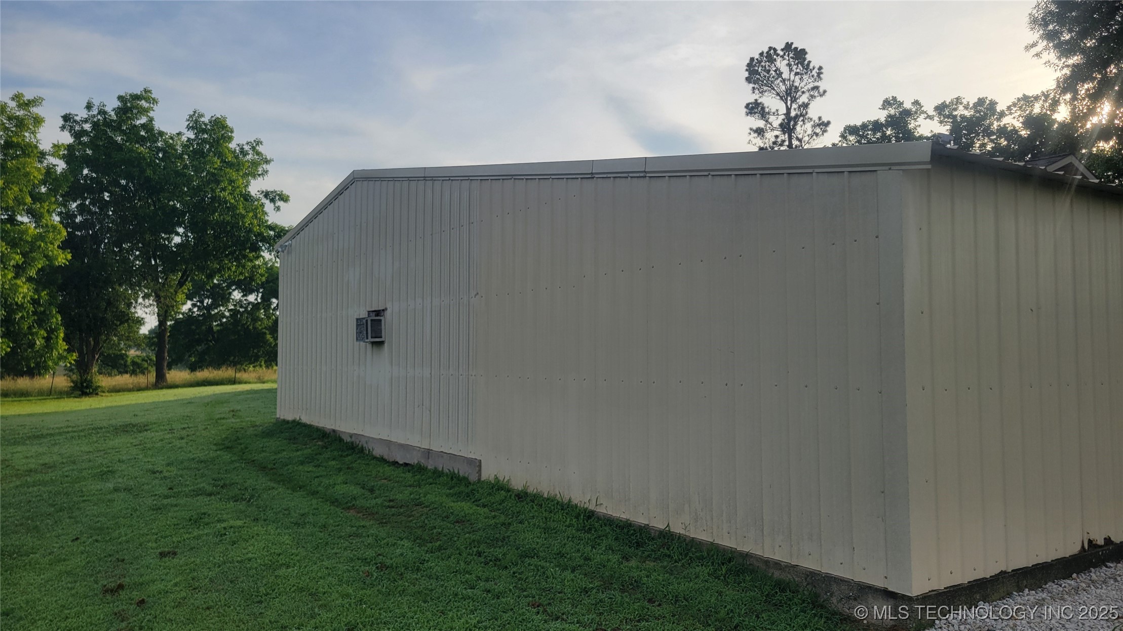 9725 County Road 3470 Property Photo 12