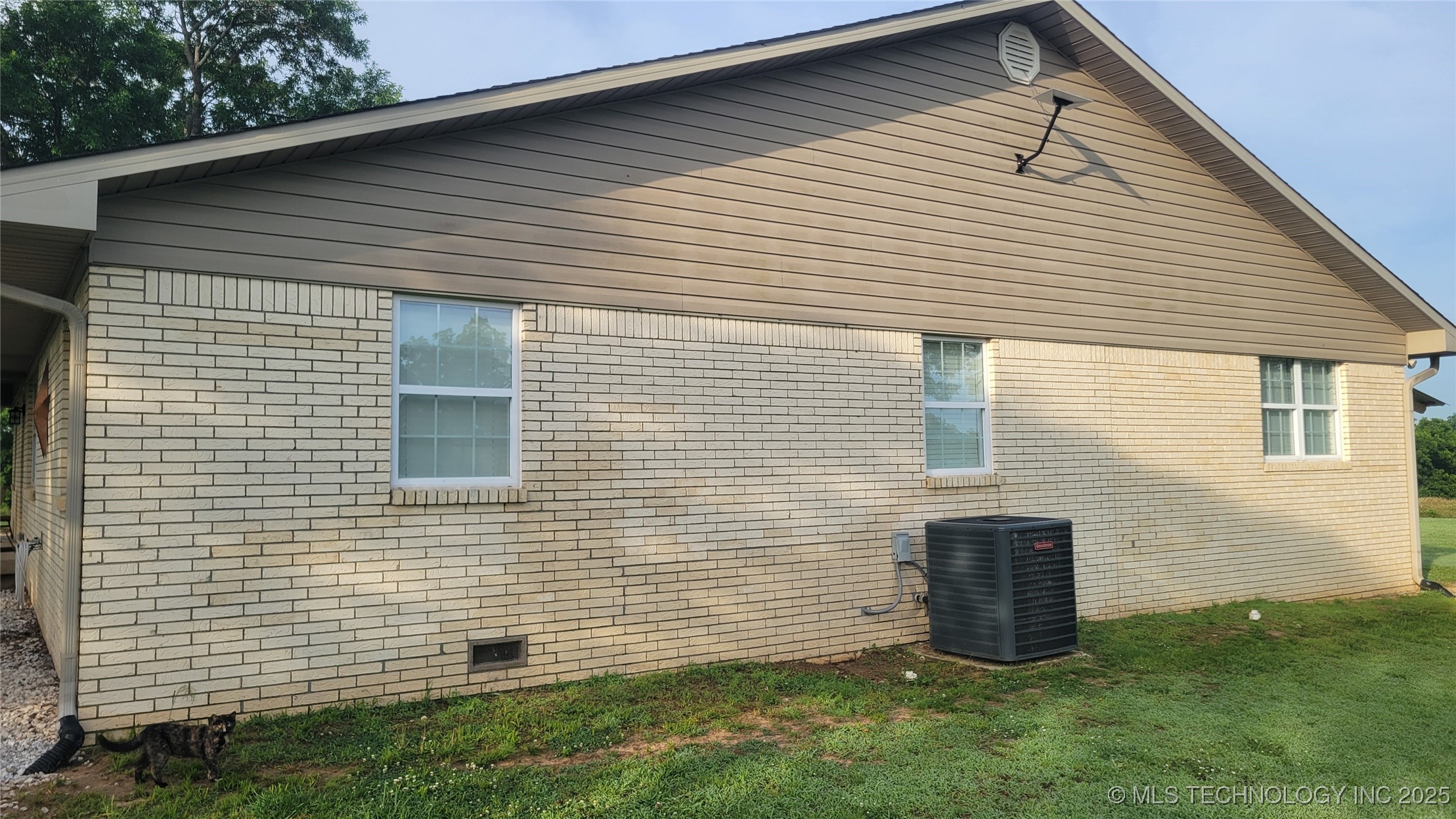 9725 County Road 3470 Property Photo 13