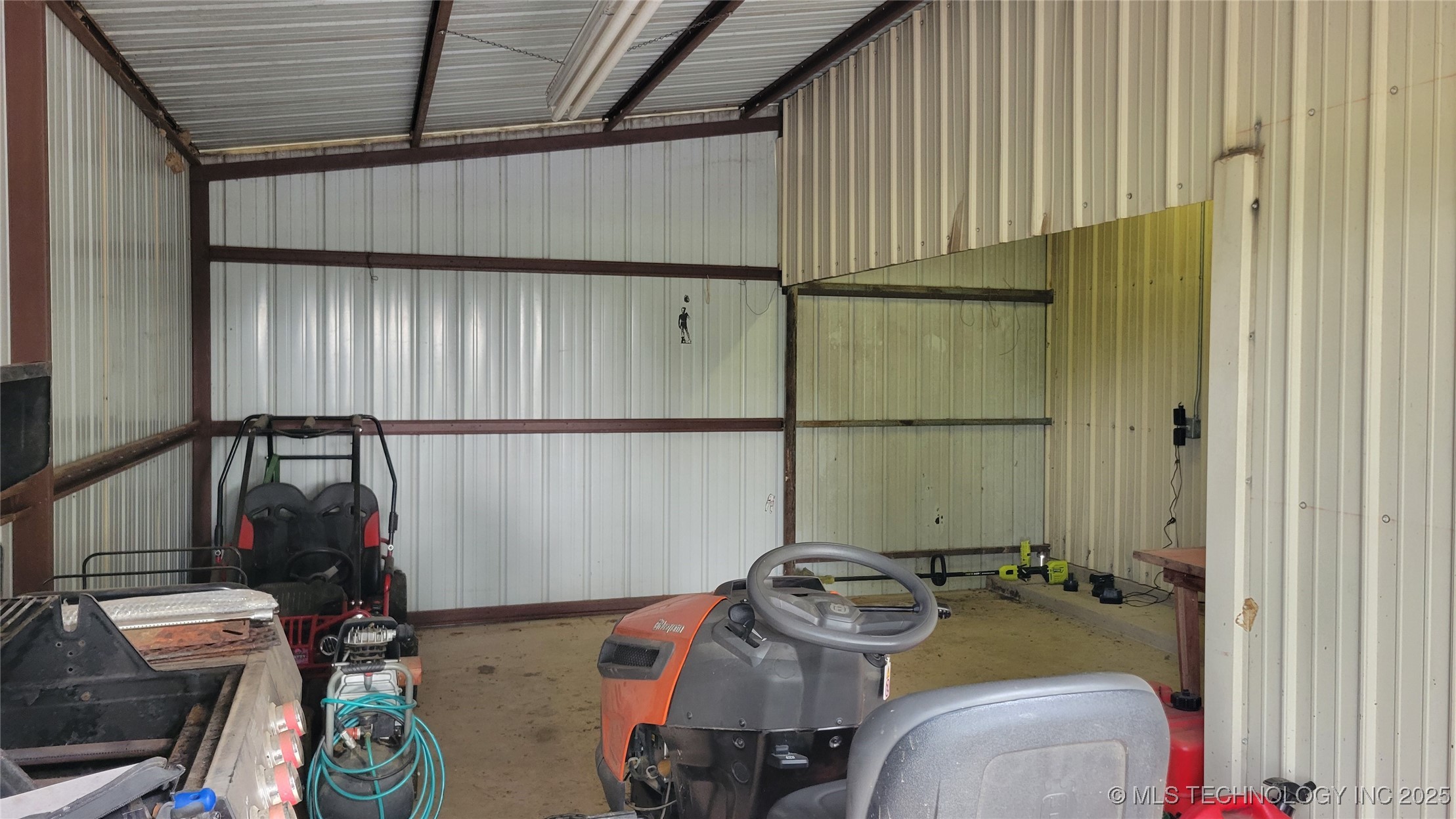 9725 County Road 3470 Property Photo 55