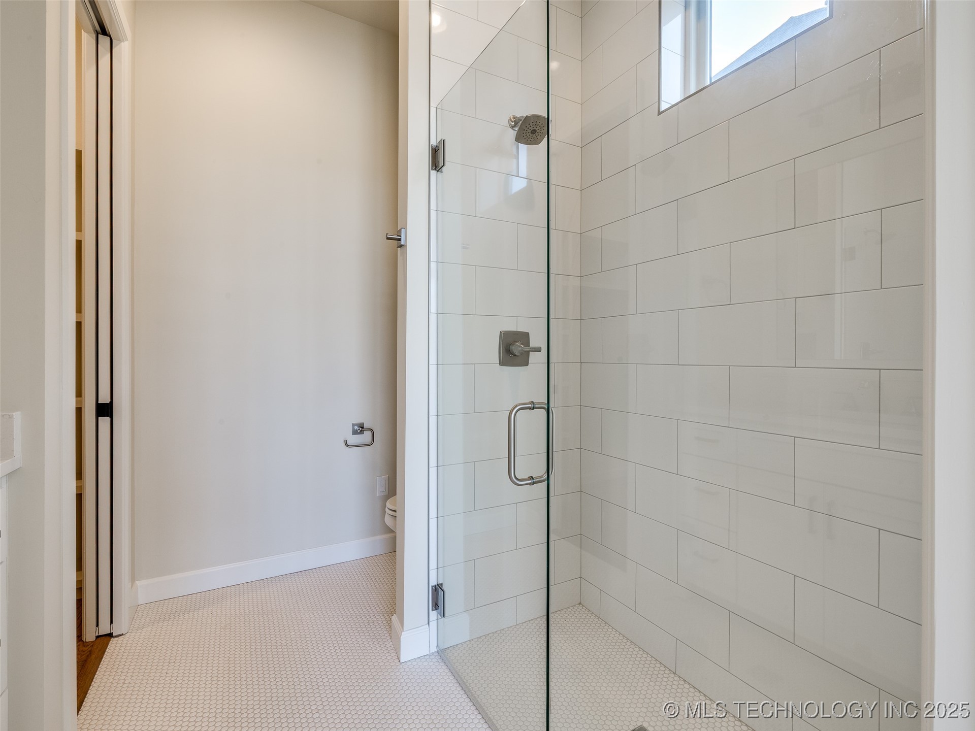 11909 S Vandalia Avenue Property Photo 10