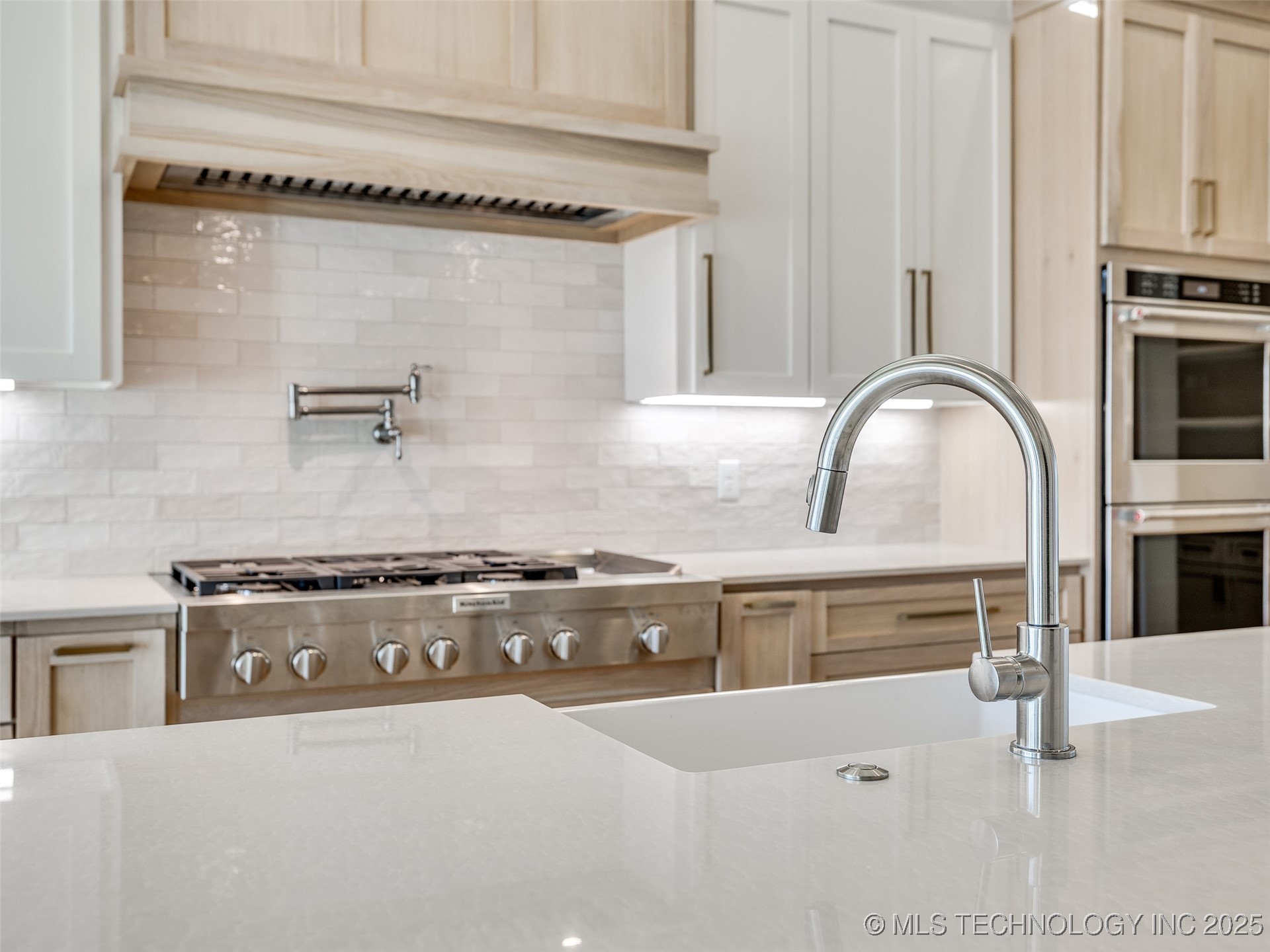 11909 S Vandalia Avenue Property Photo 22